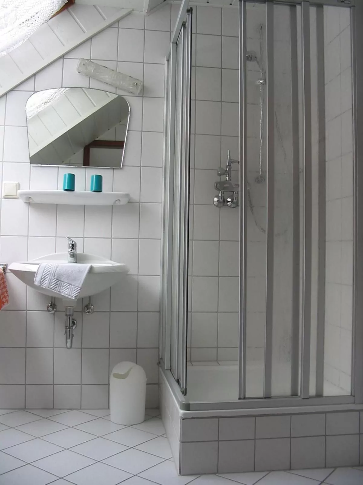 Bathroom in Pension Zur Harburg