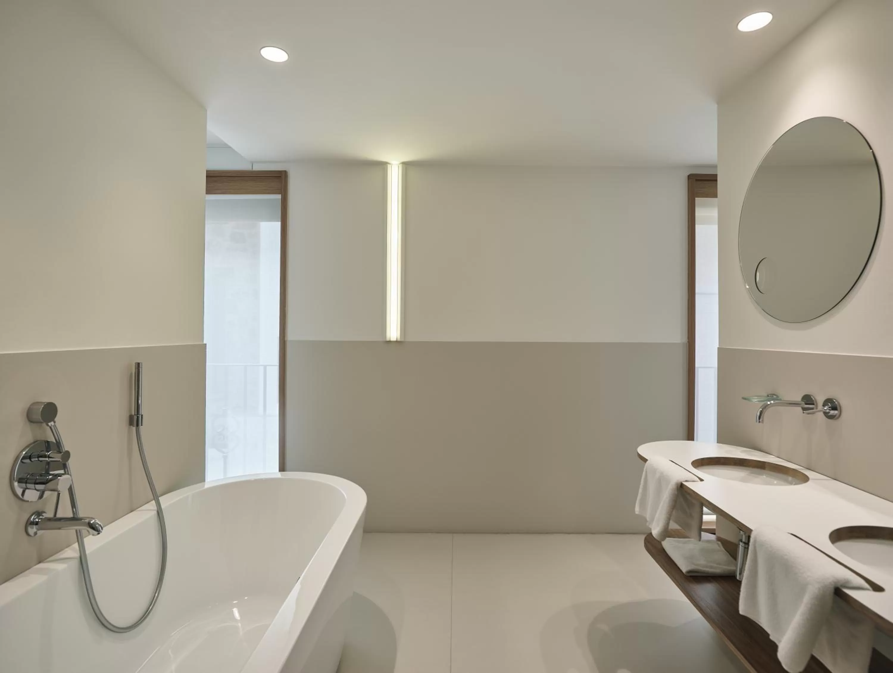 Bathroom in Hotel Echaurren Relais & Châteaux