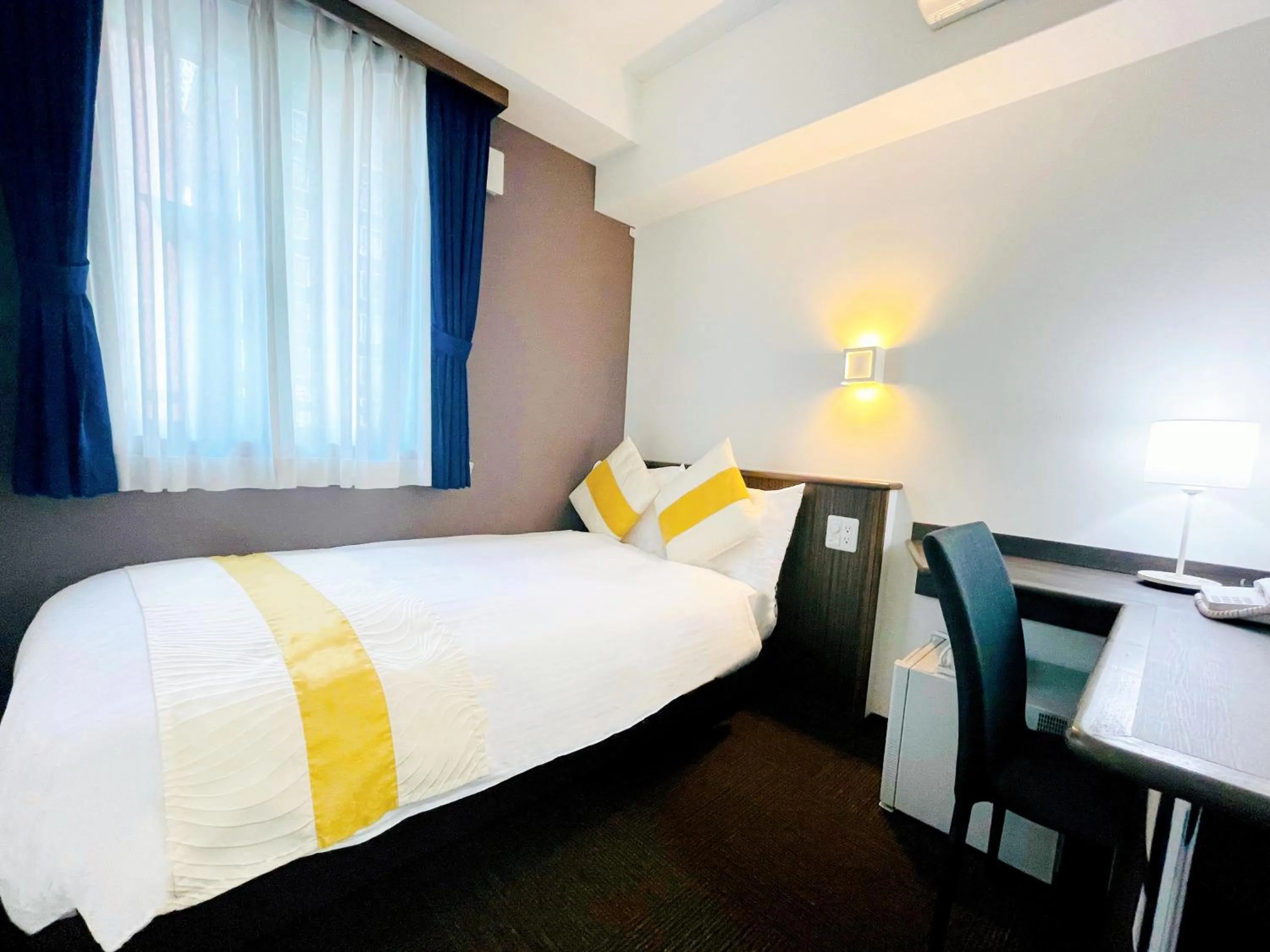 Photo of the whole room, Bed in Eins.Inn Umeda Higashi