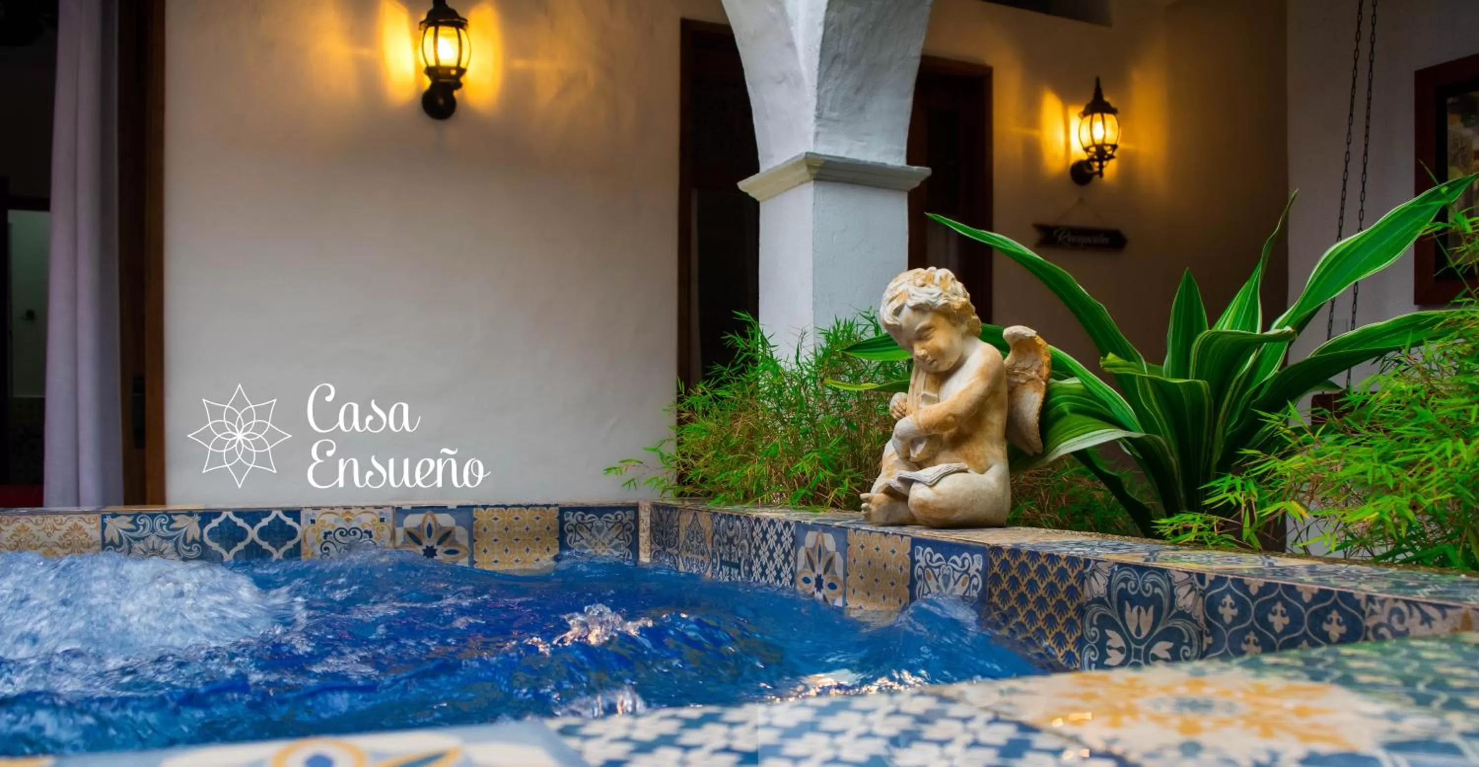 Swimming Pool in Casa Ensueño Hogar Boutique