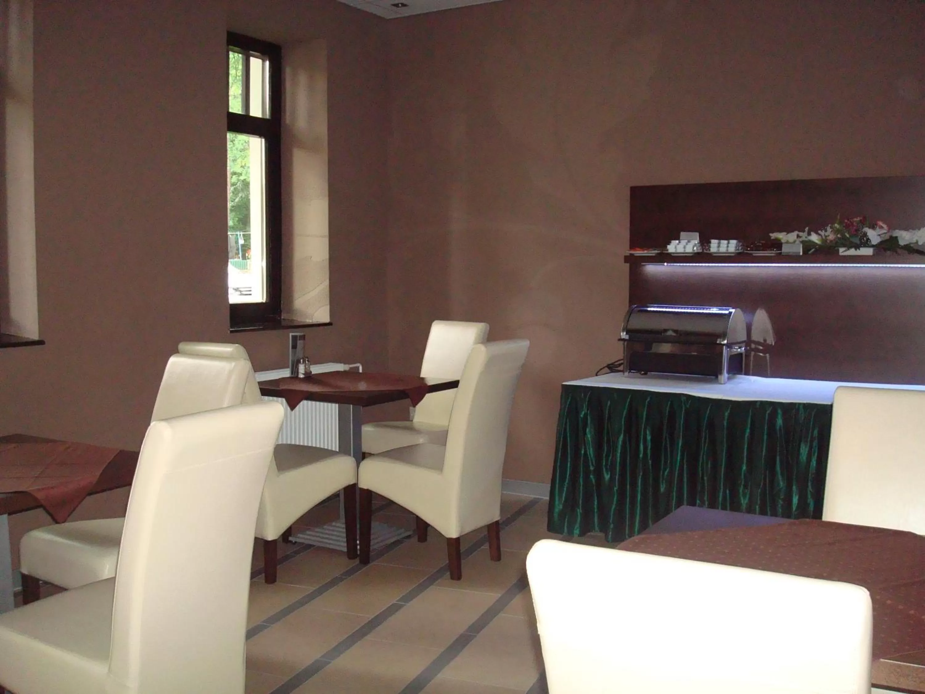 Restaurant/places to eat in Hotel Fürdőház