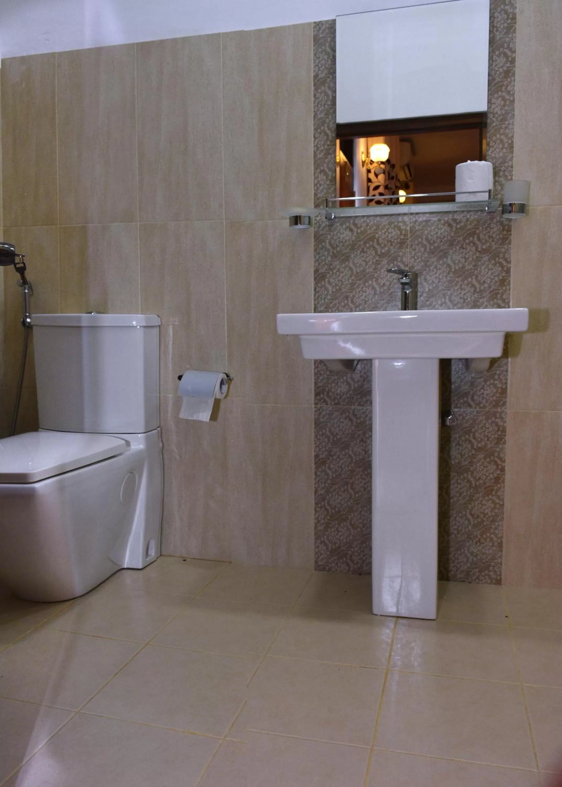 Bathroom in Otha Shy Airport Transit Hotel