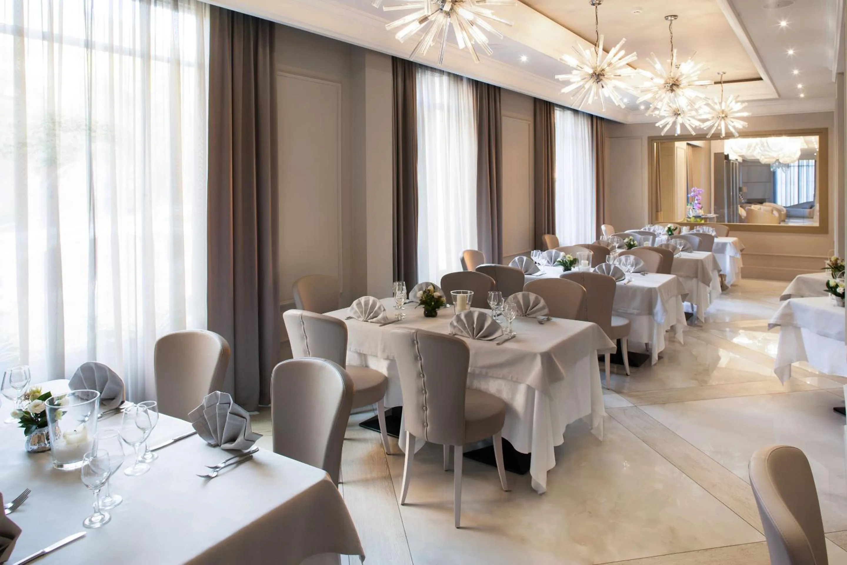 Restaurant/places to eat in Hotel Dei Fiori Restaurant - Meeting & Spa