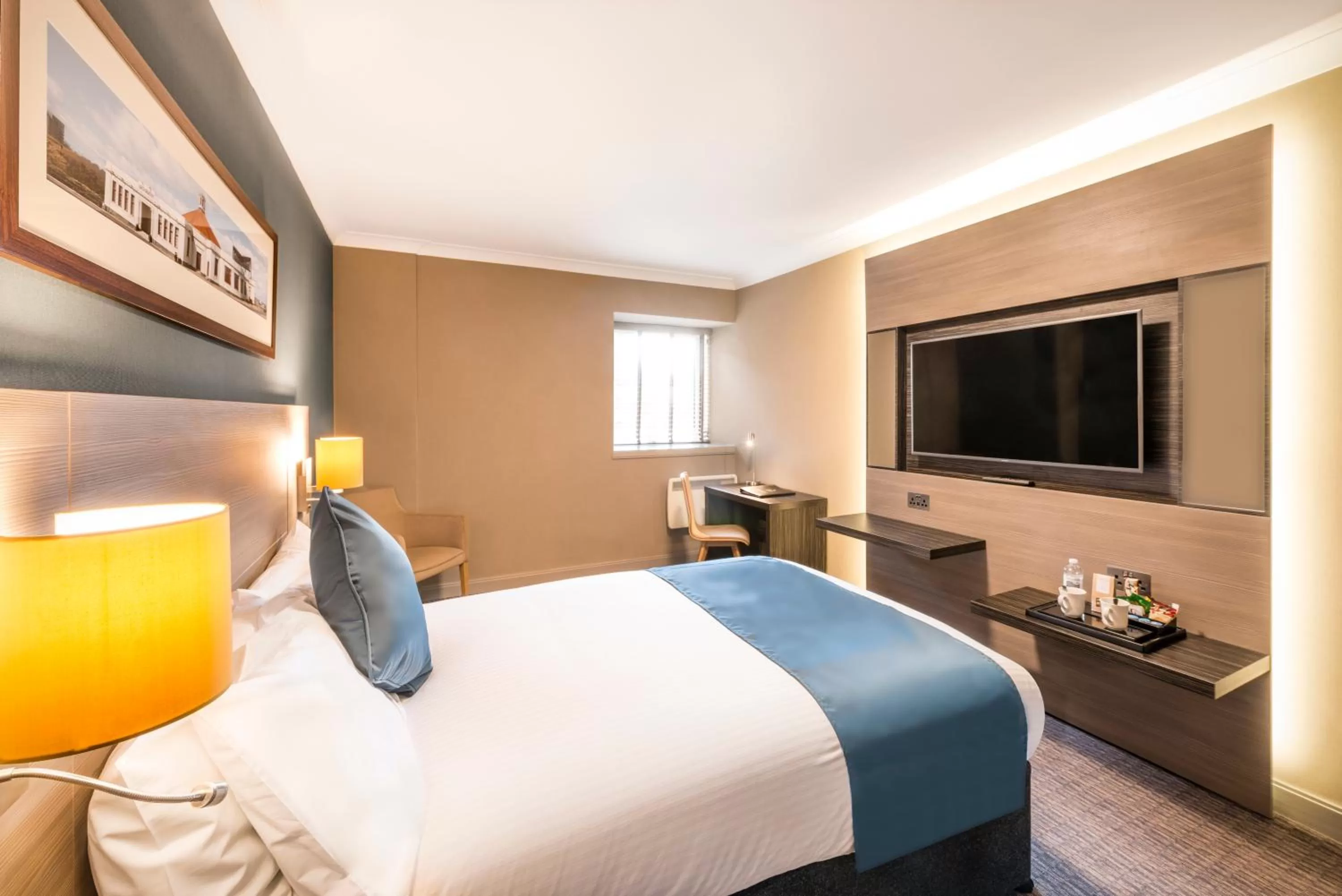 Bedroom, Bed in Copthorne Aberdeen Hotel