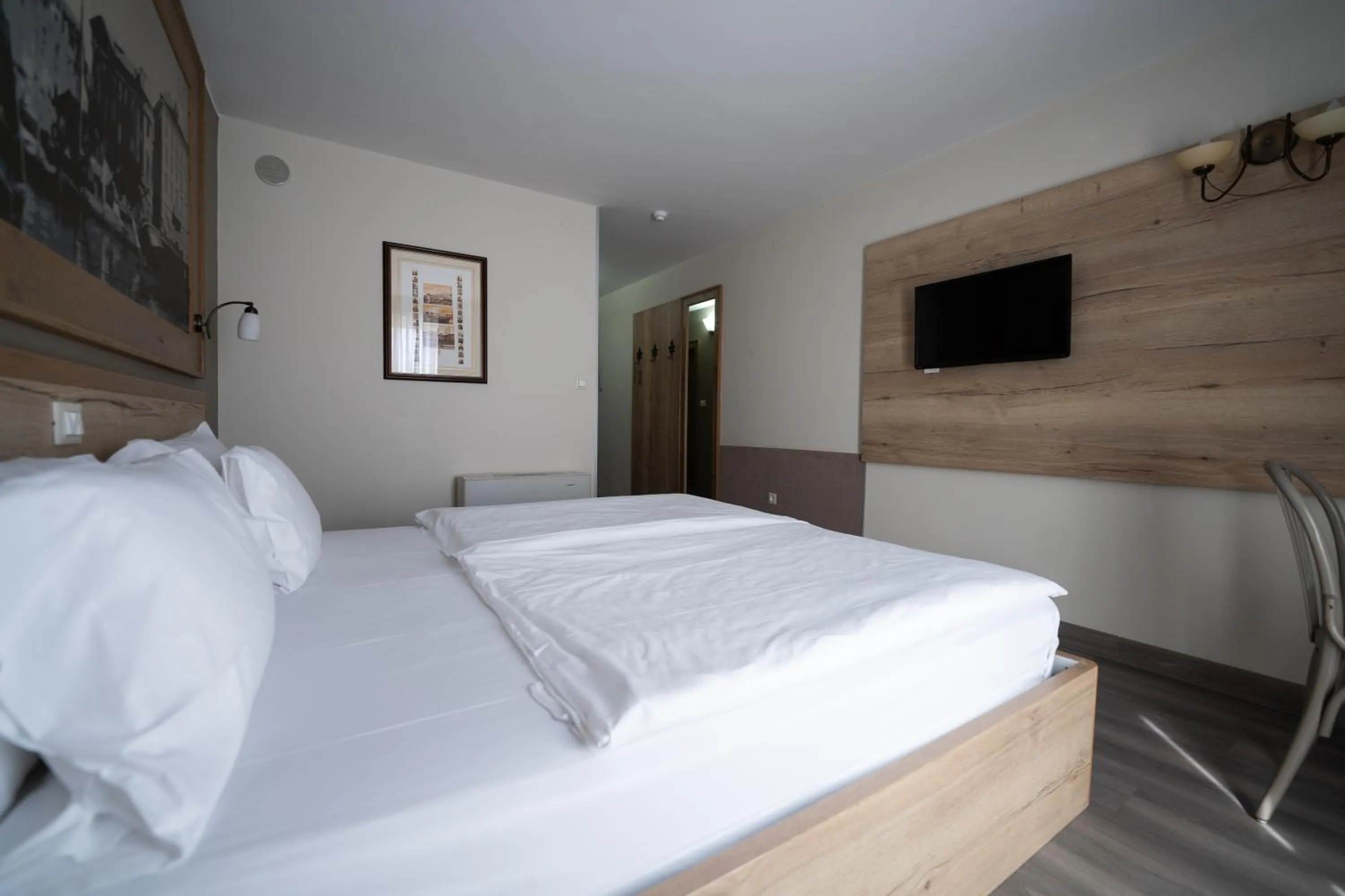 TV and multimedia, Bed in Hotel Piran