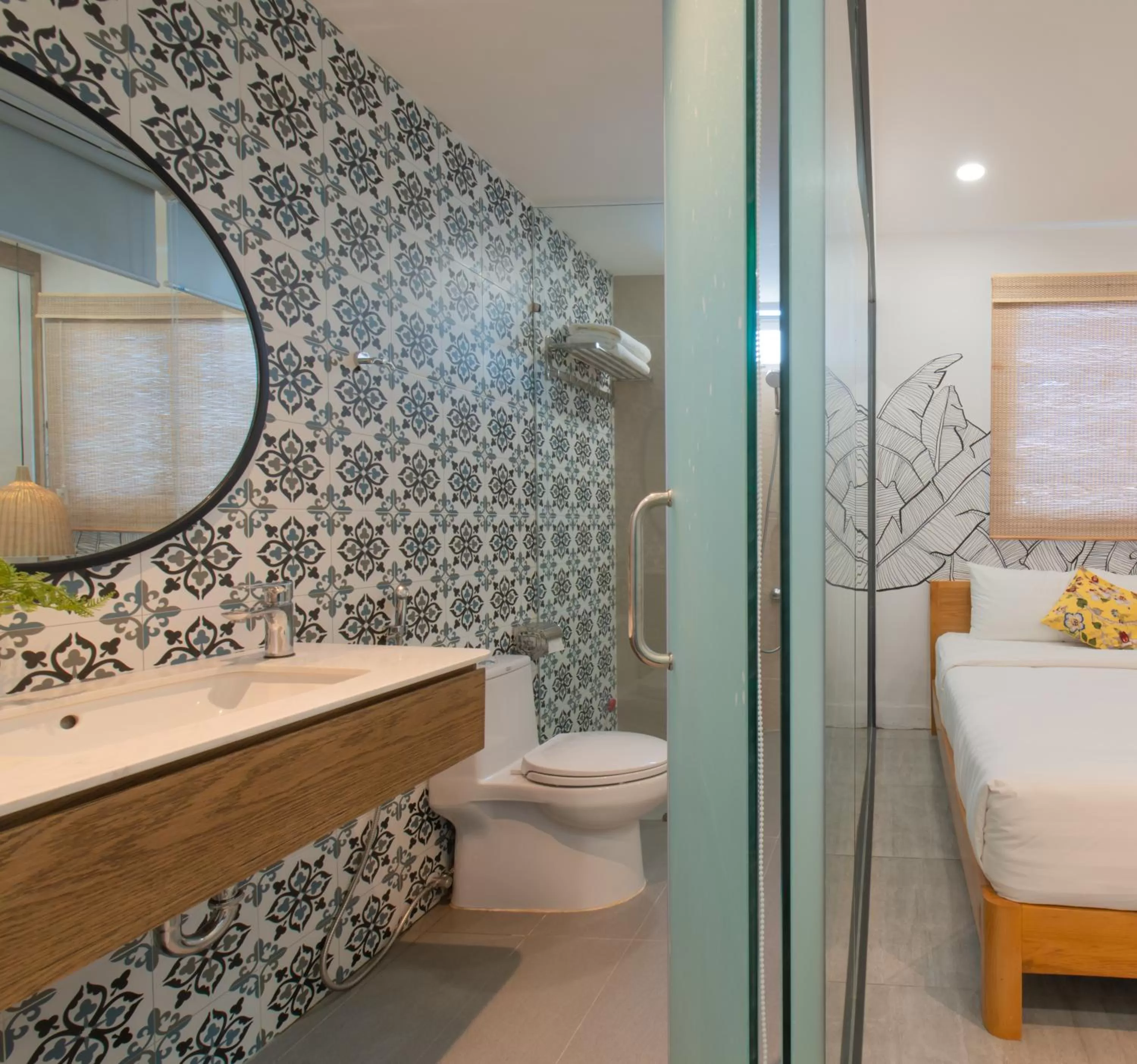 Bathroom, Bed in Shoho Hotel Nha Trang