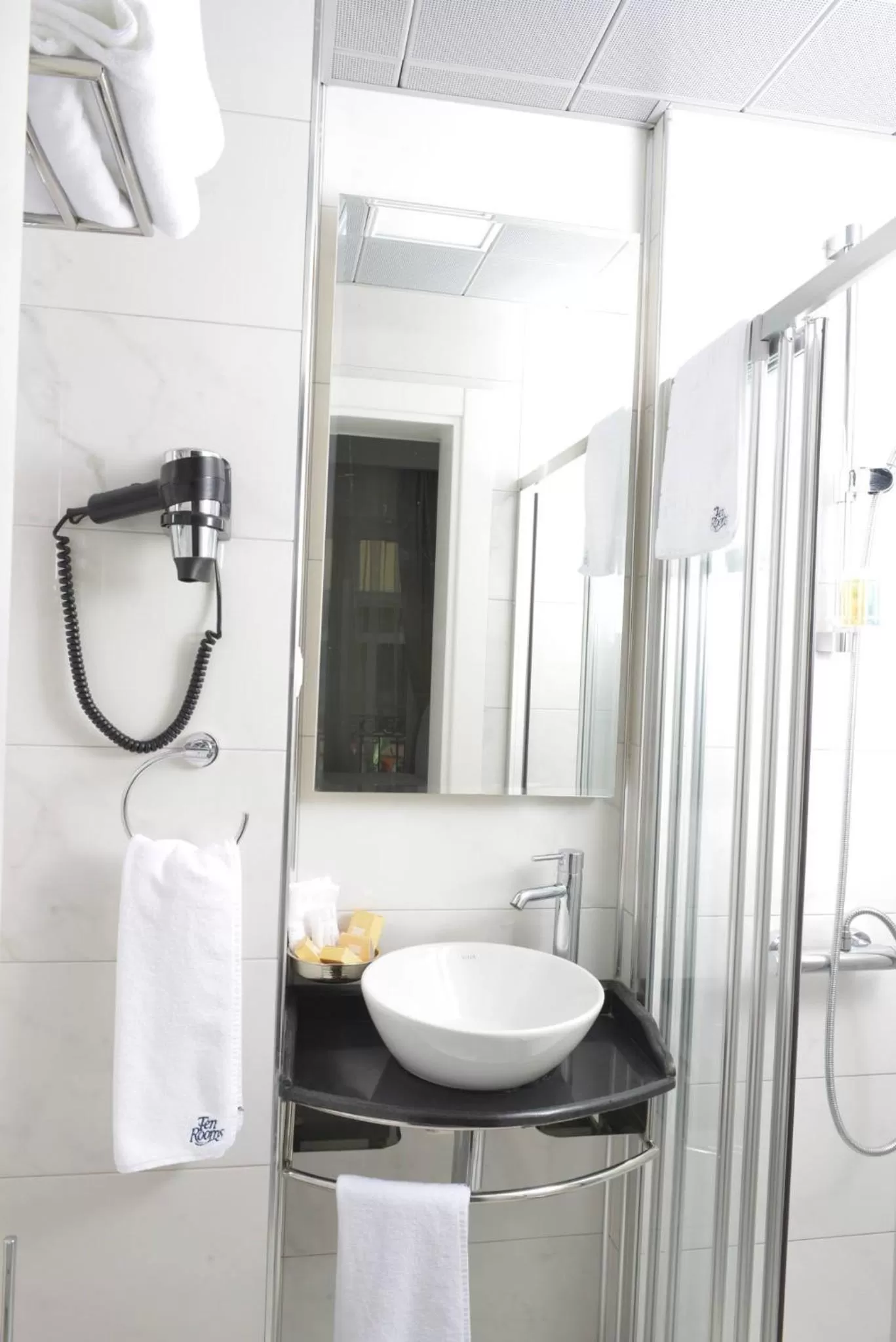 Toilet in Ten Rooms Istanbul Hotel