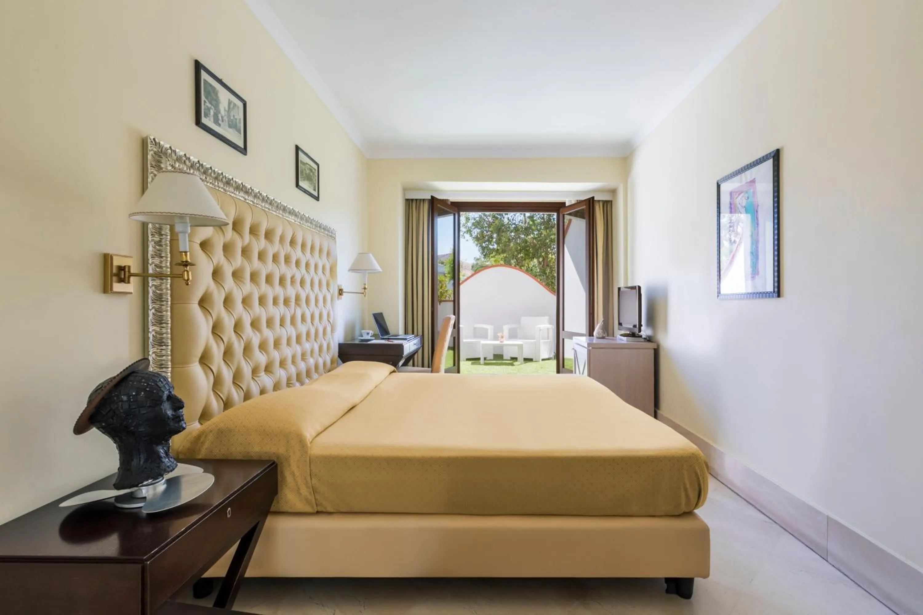 Bed in Hotel Lido degli Scogli