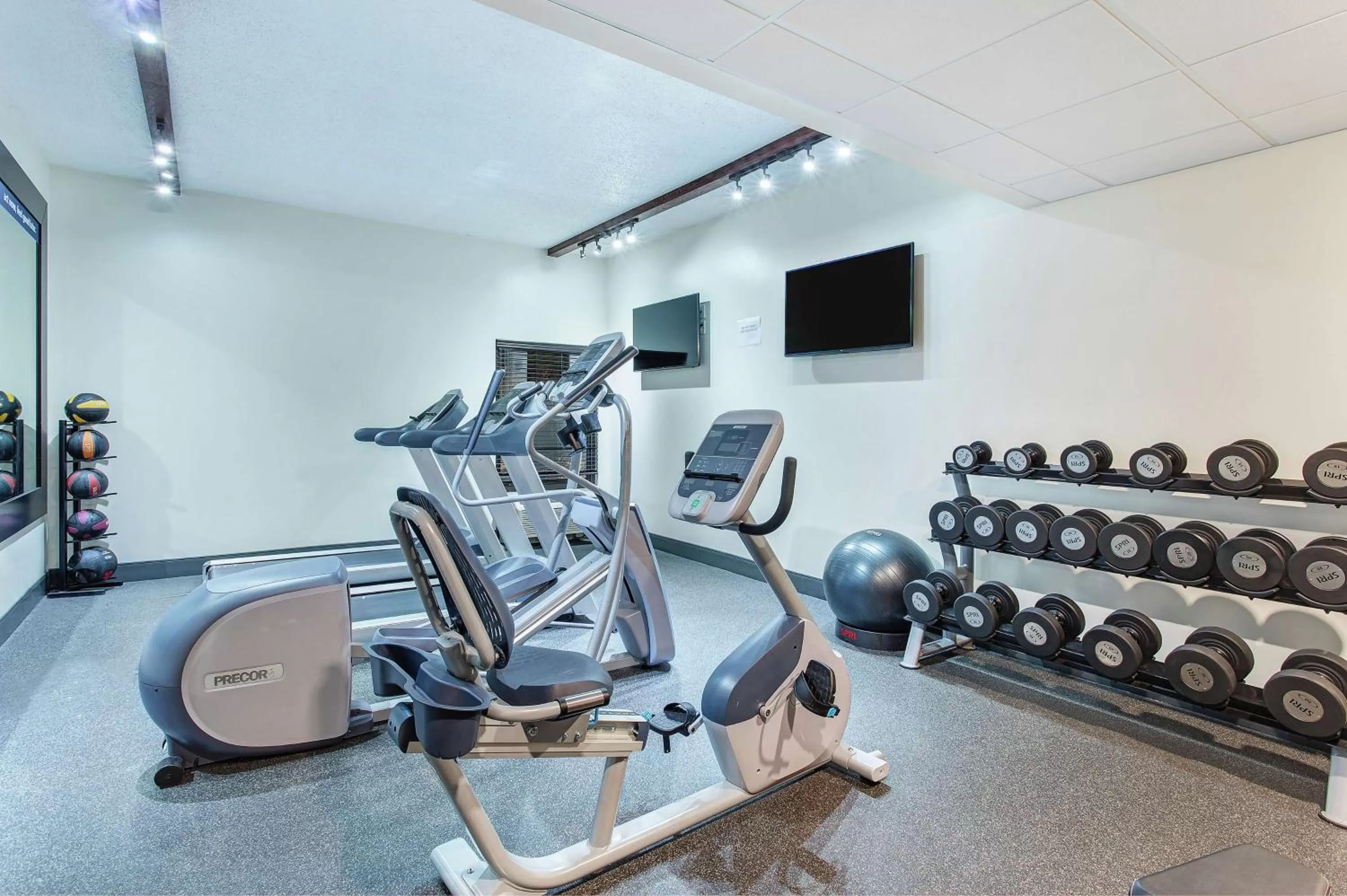 Fitness centre/facilities in Hampton Inn Cullman