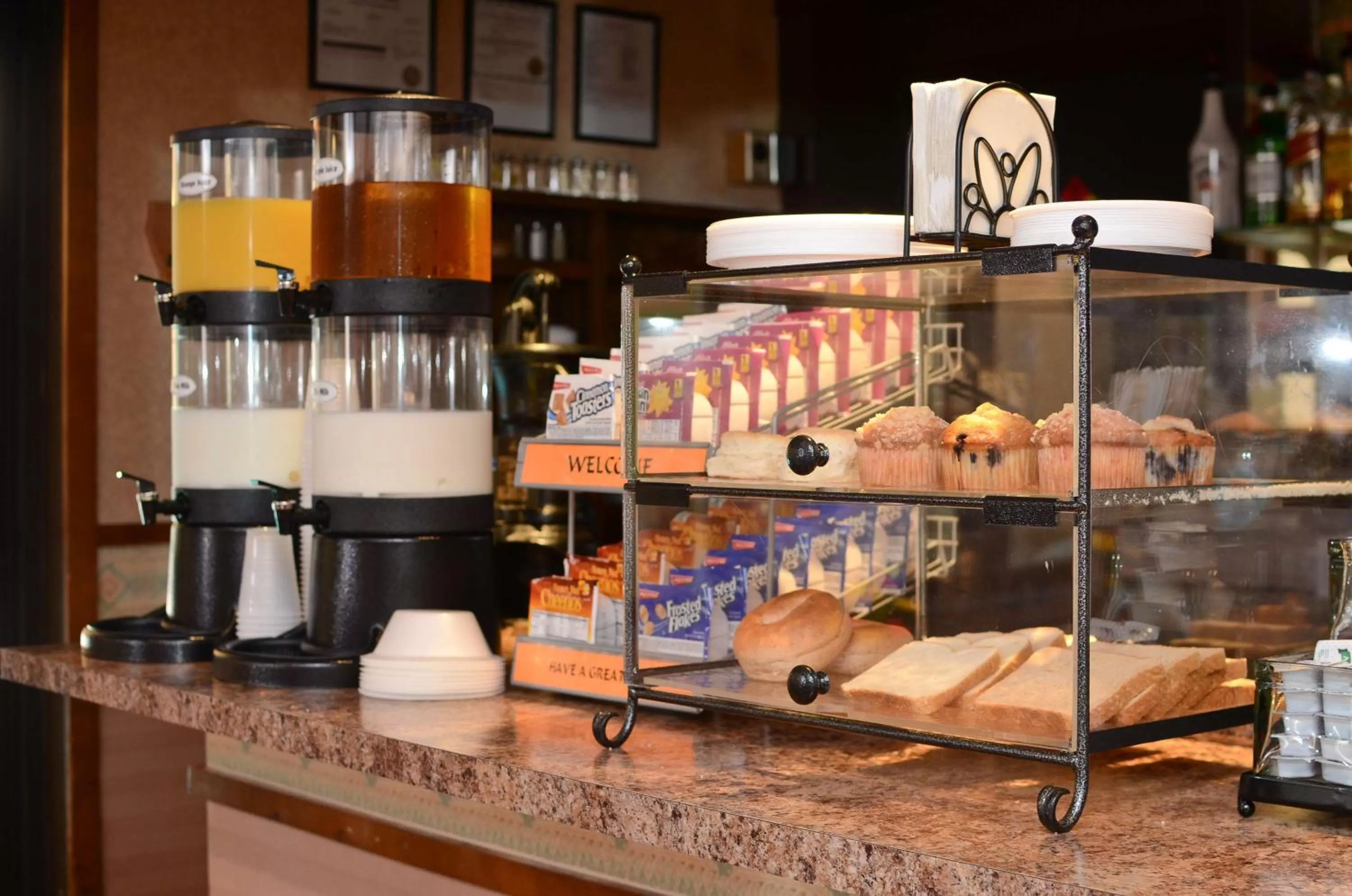 Restaurant/places to eat in Best Western La Grande Hacienda