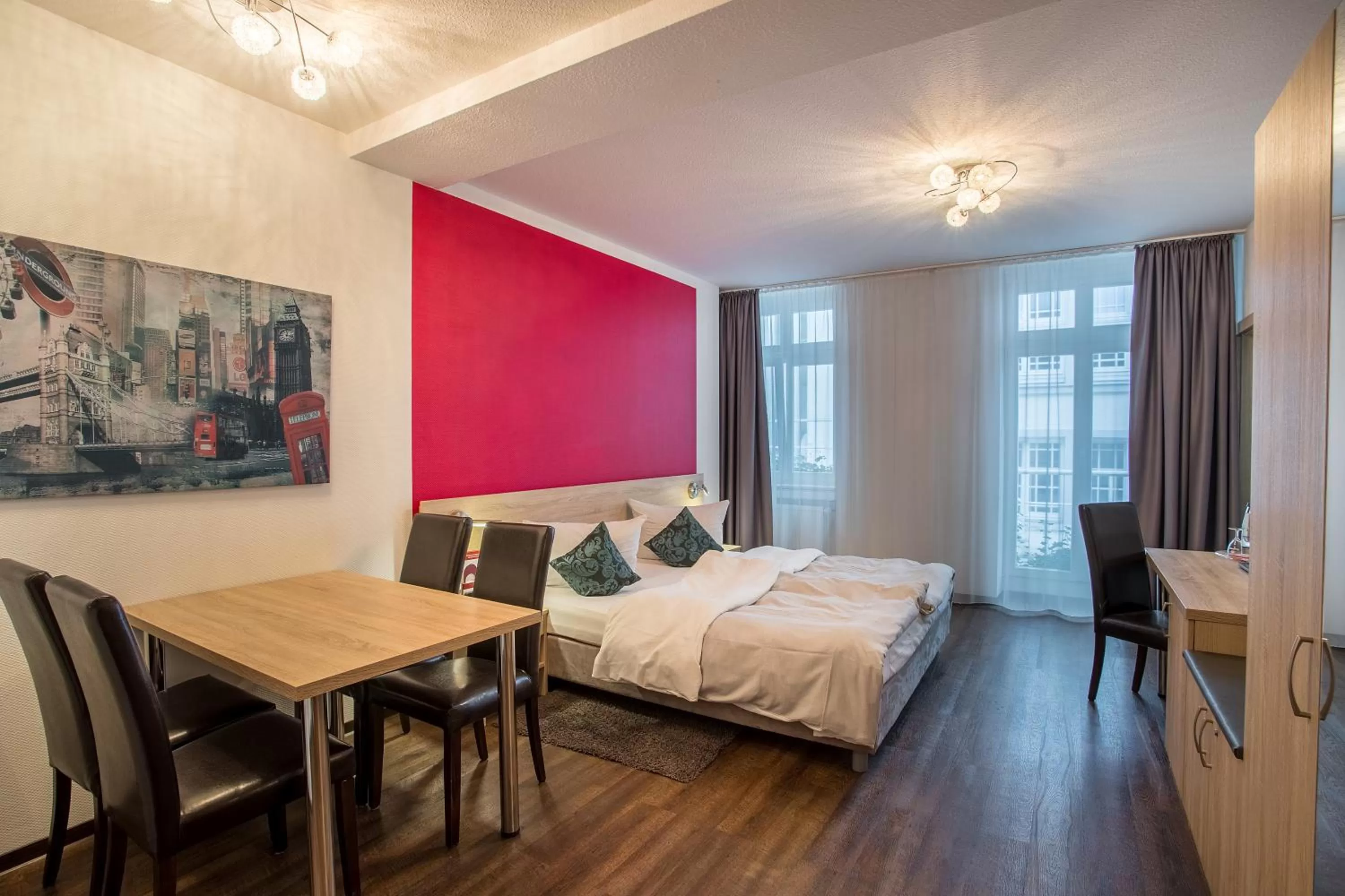 Photo of the whole room, Bed in Hotel Bayrischer Hof