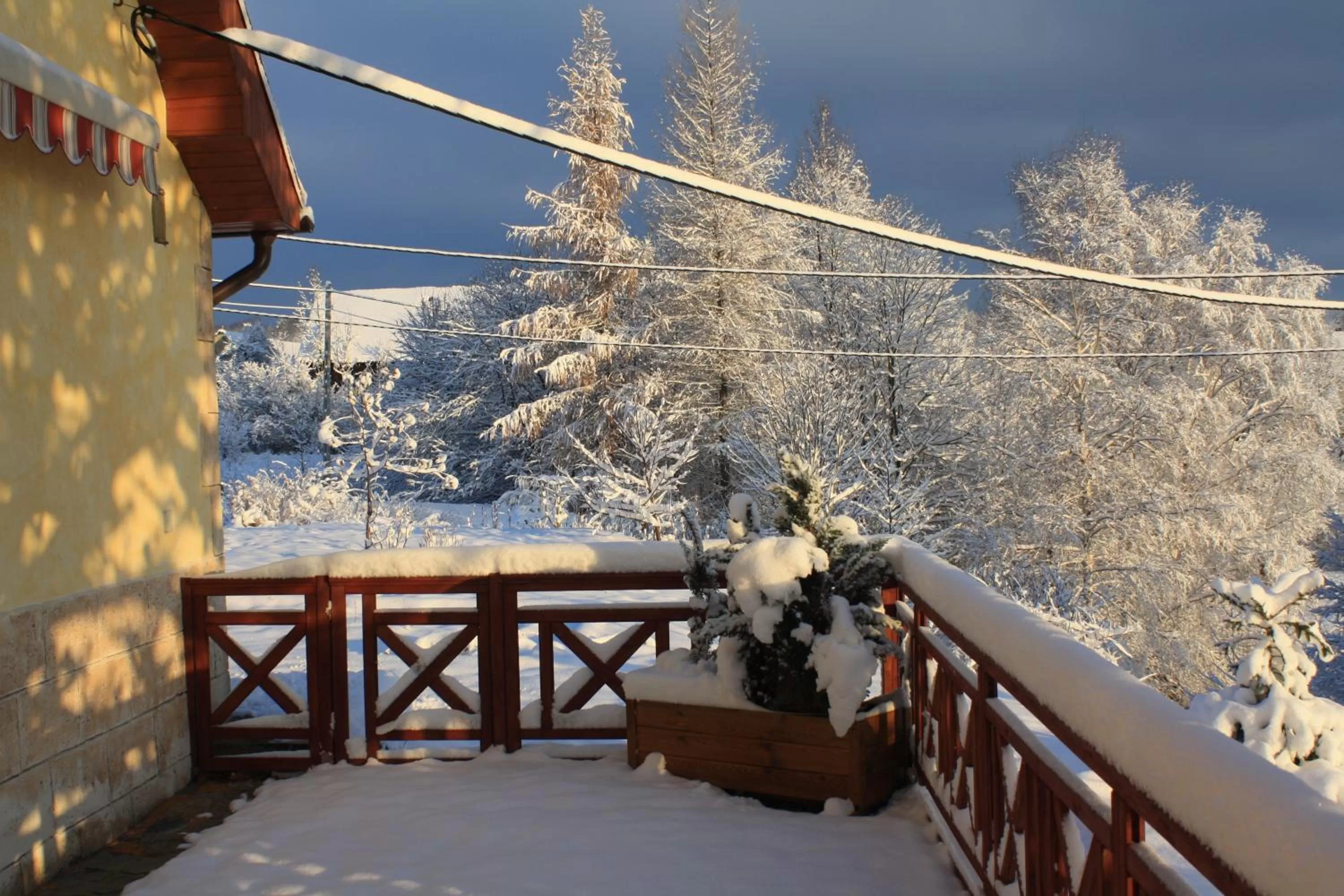 Balcony/Terrace, Winter in Dom na Klonowym Wzgórzu