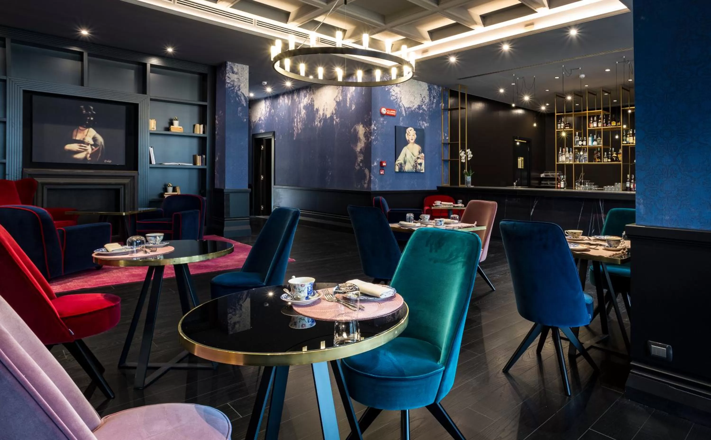 Restaurant/places to eat in Palazzo Cornalia