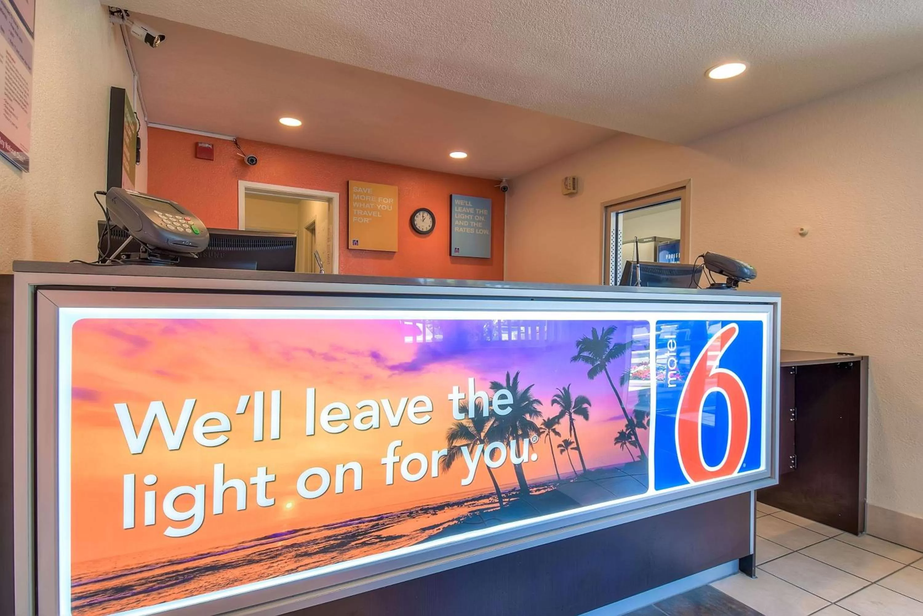 Lobby or reception in Motel 6-Westminster, CA - South - Long Beach Area