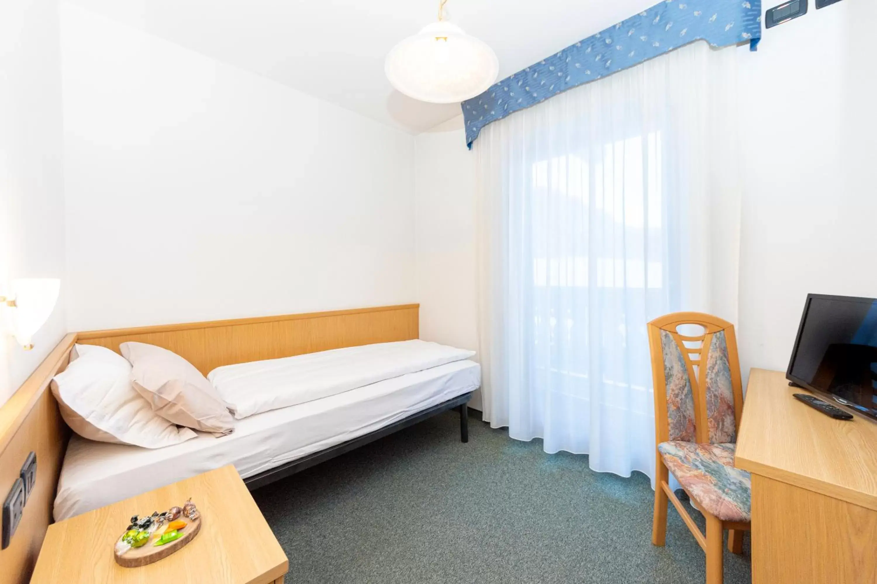 Standard Single Room in Hotel Valsorda Standard Single Room in Hotel Valsorda