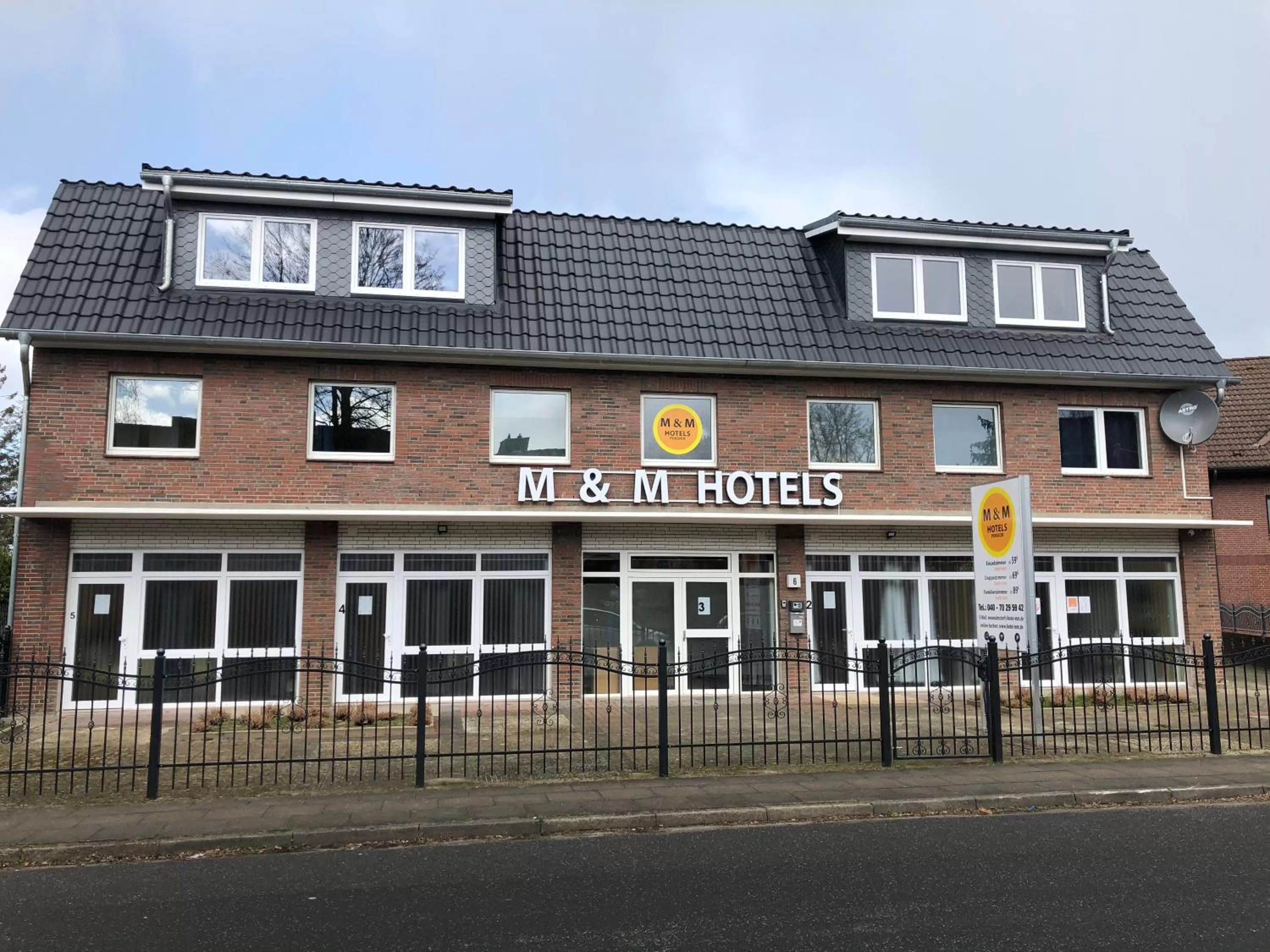 Property building in M&M Hotel - Neu Wulmstorf