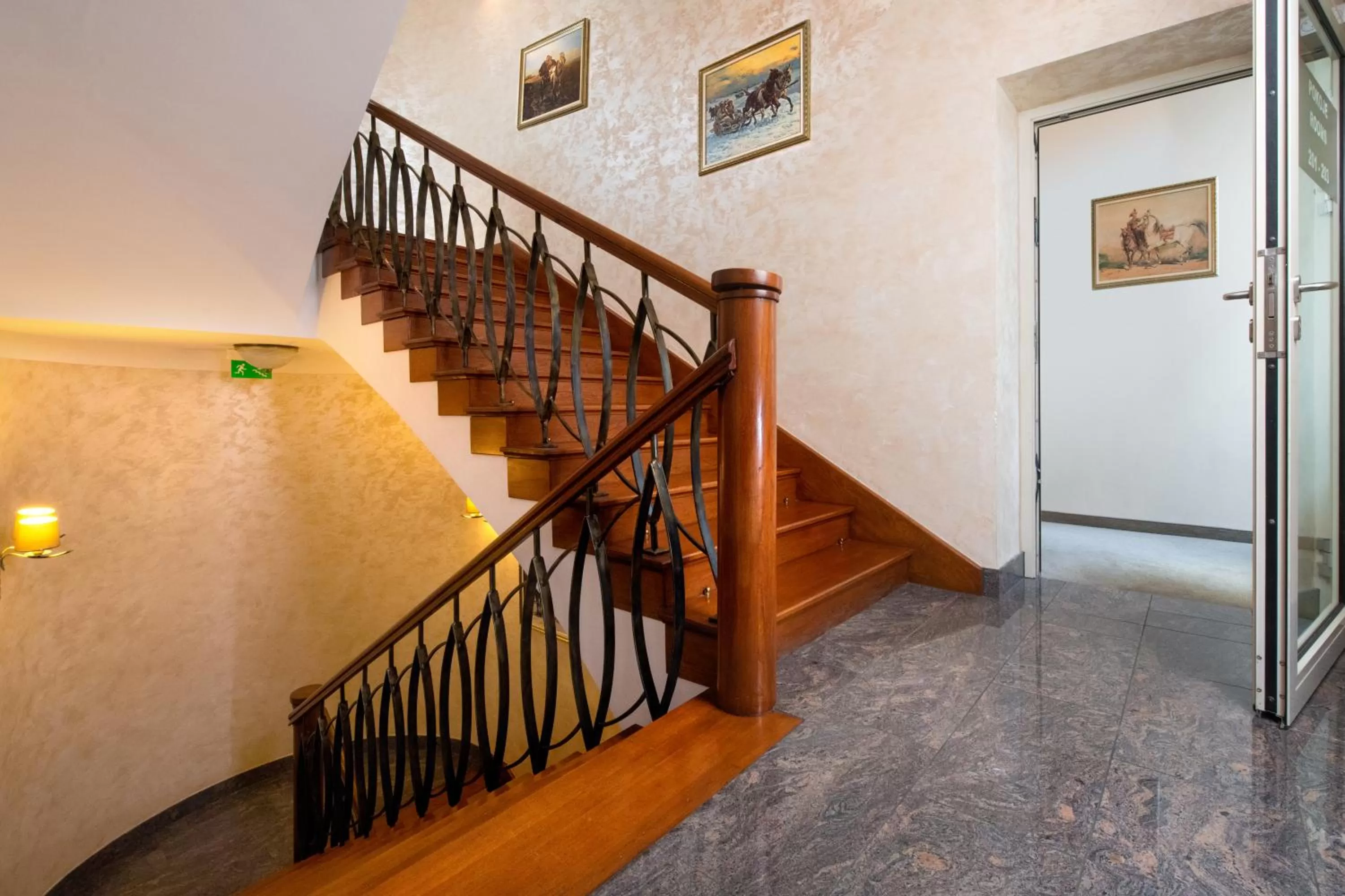 Lobby or reception in Aparthotel Globus Self-Check in