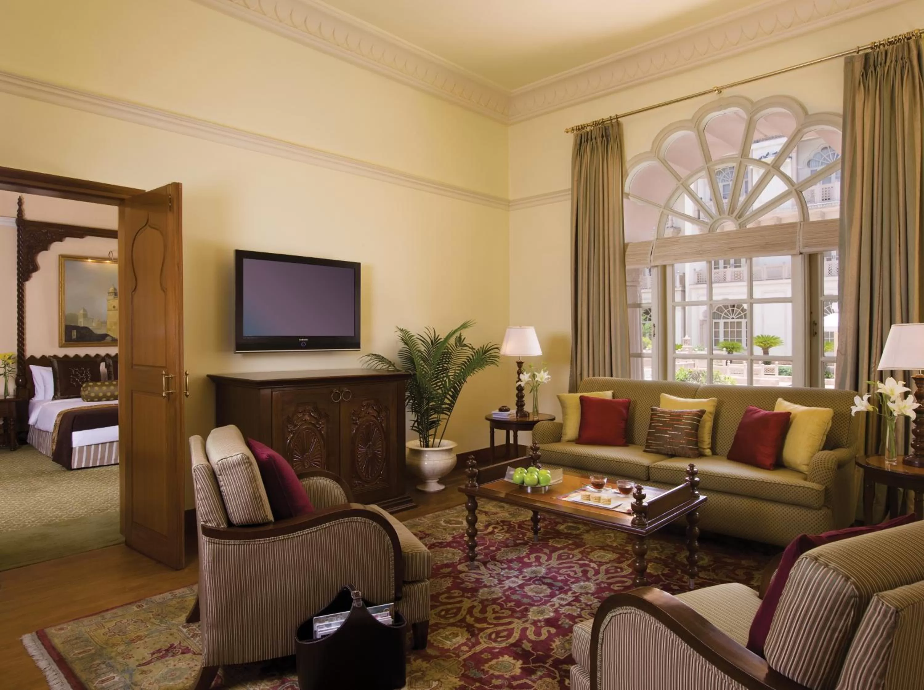 TV and multimedia in Taj Hari Mahal Jodhpur