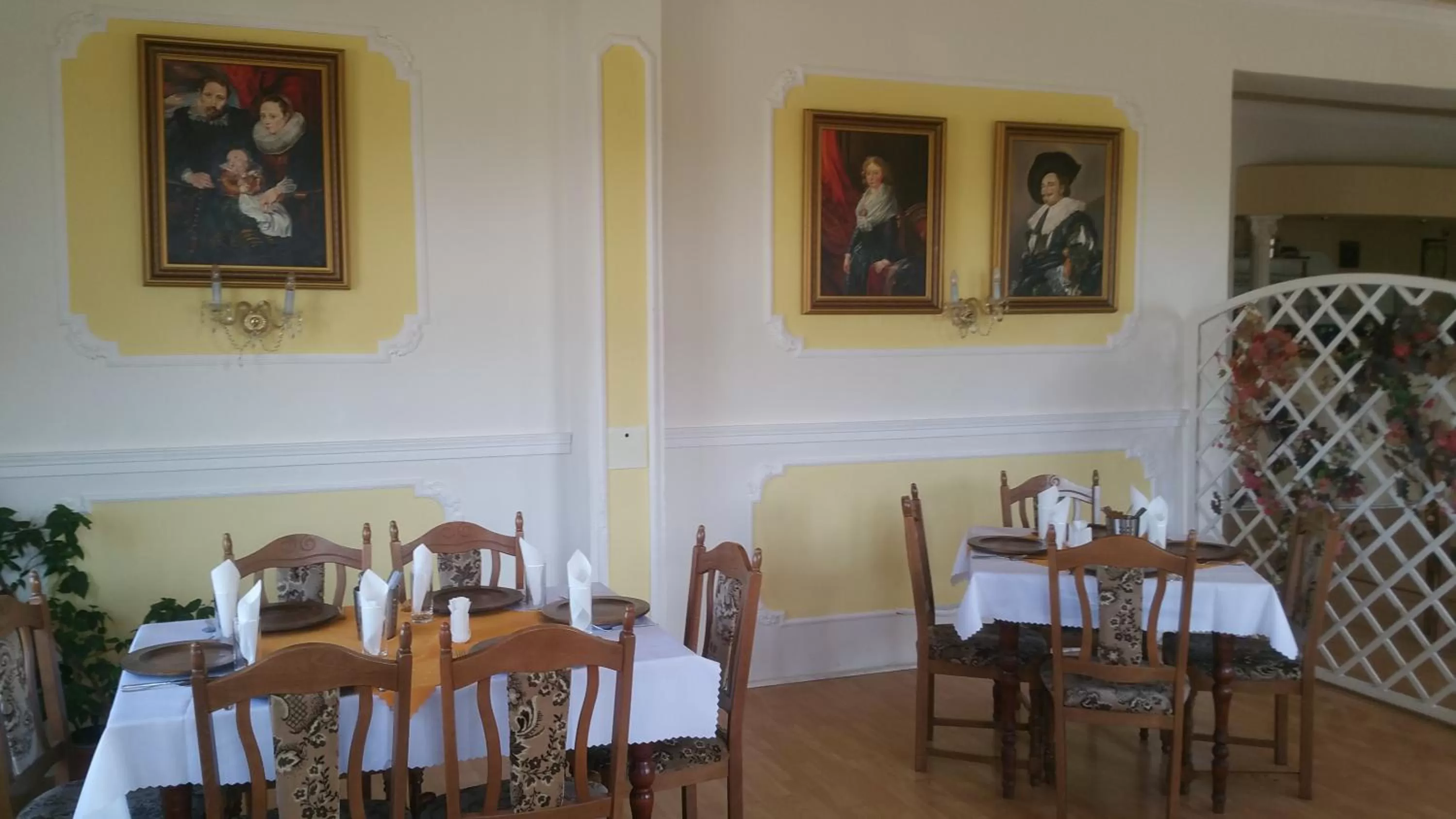 Restaurant/Places to Eat in Pension Velický Zámoček