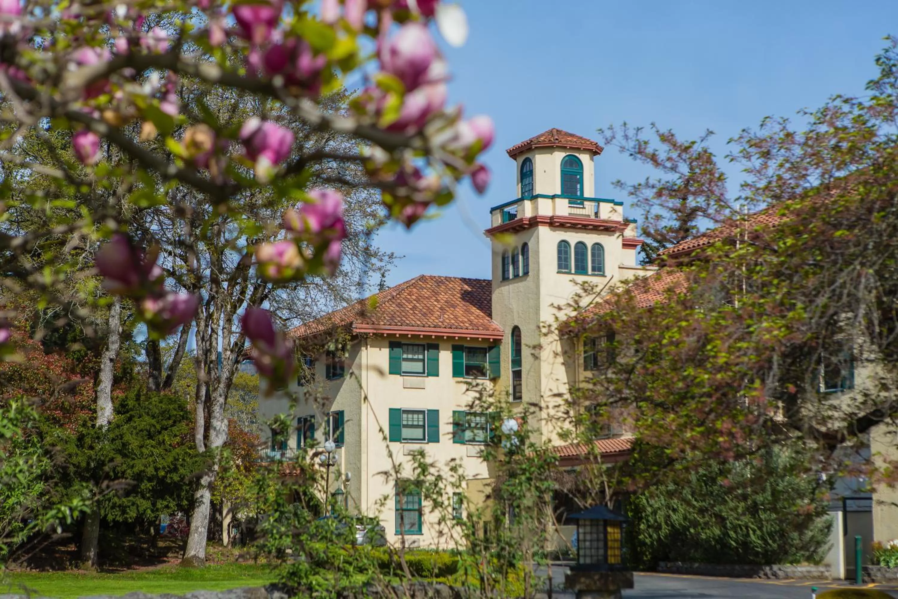 Property building in Columbia Gorge Hotel & Spa