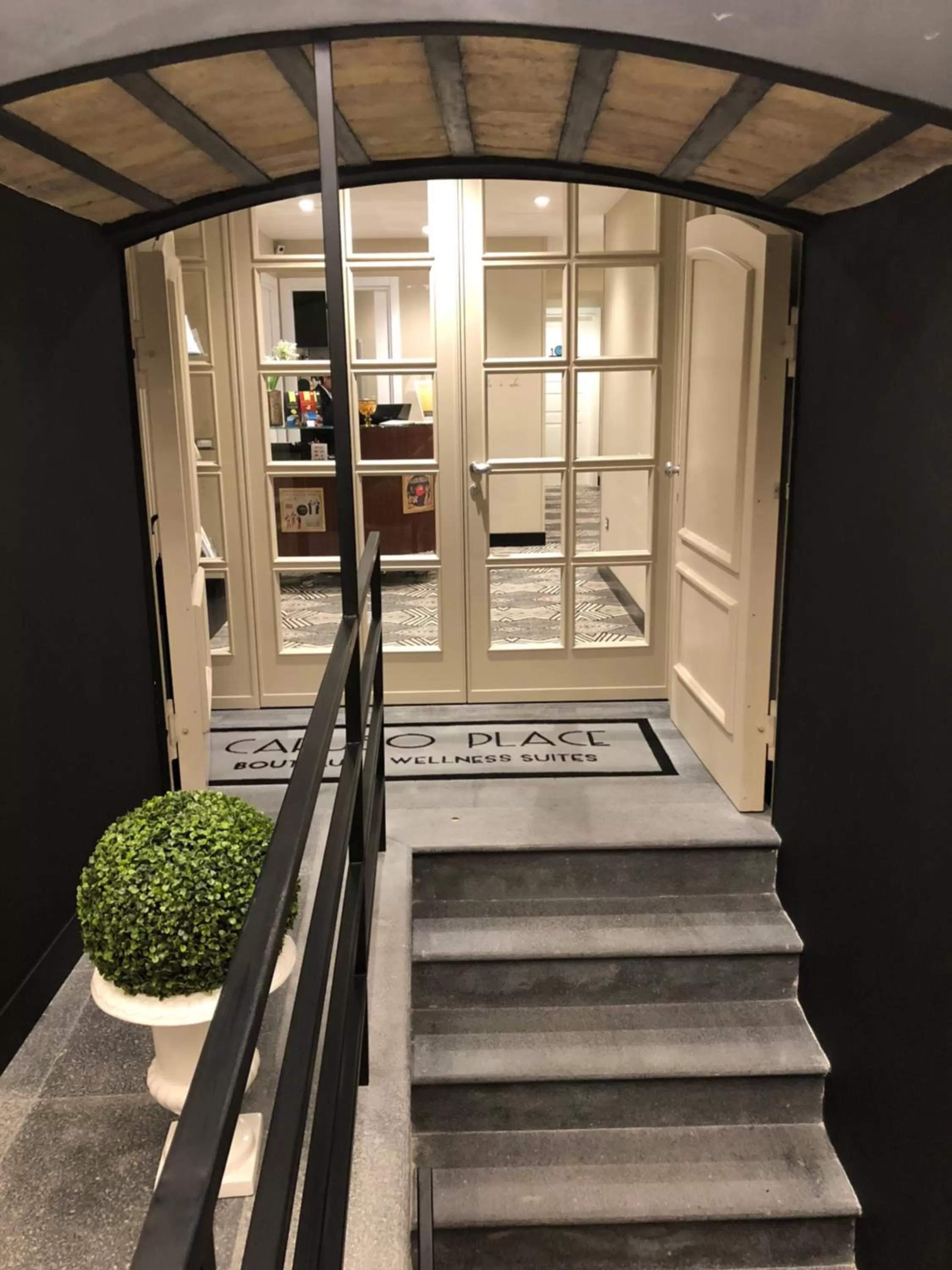 Facade/entrance in Caruso Place Luxury Rooms & Suites