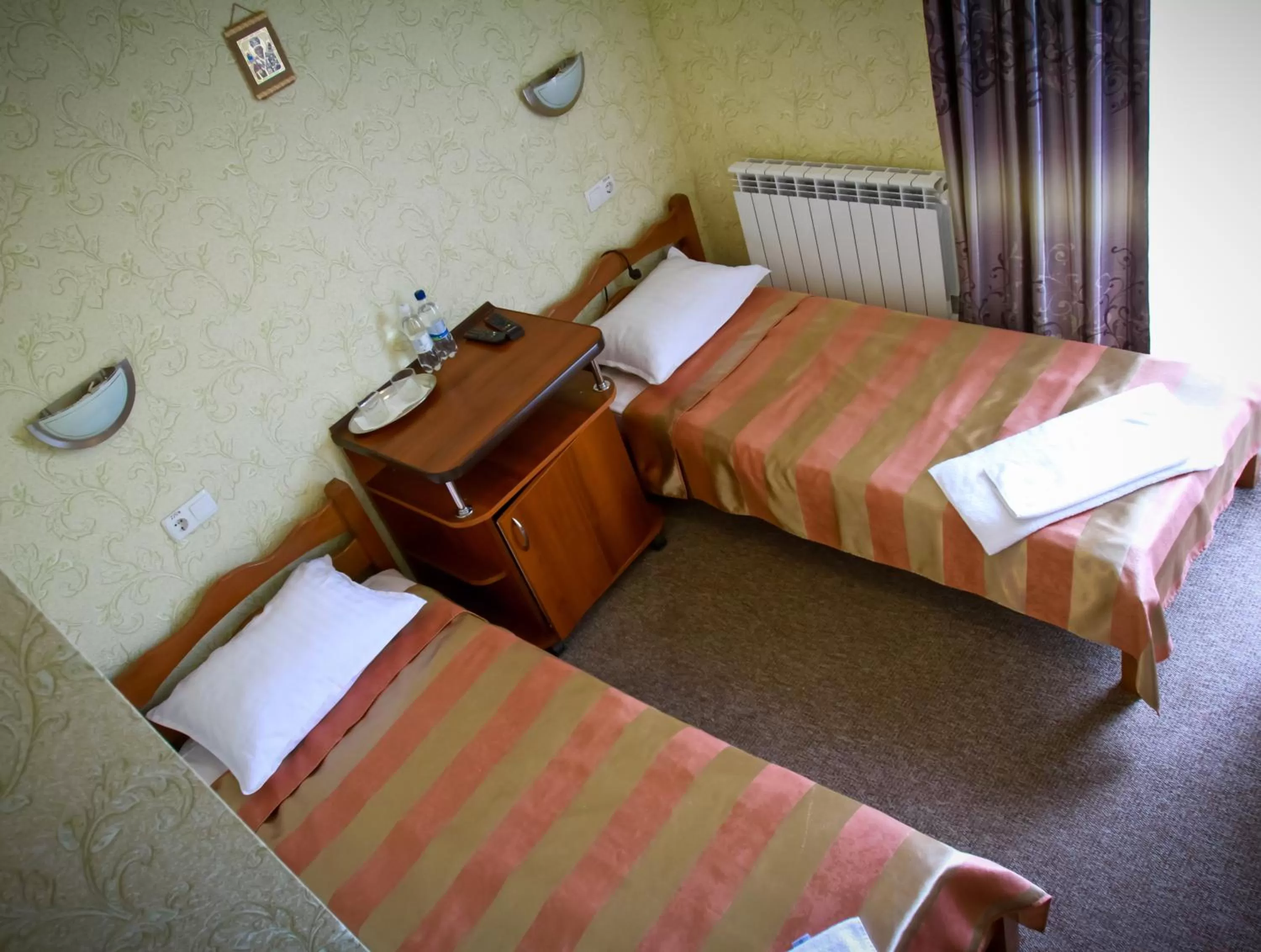 Shower, Bed in Motel Kurortnyy & SPA