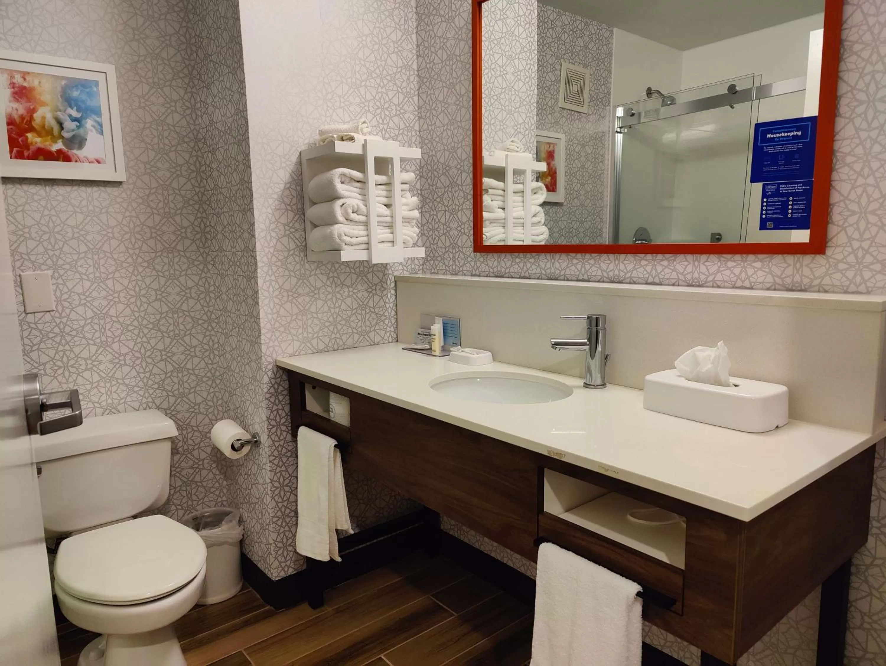 Bathroom in Hampton Inn Atlanta/Peachtree City