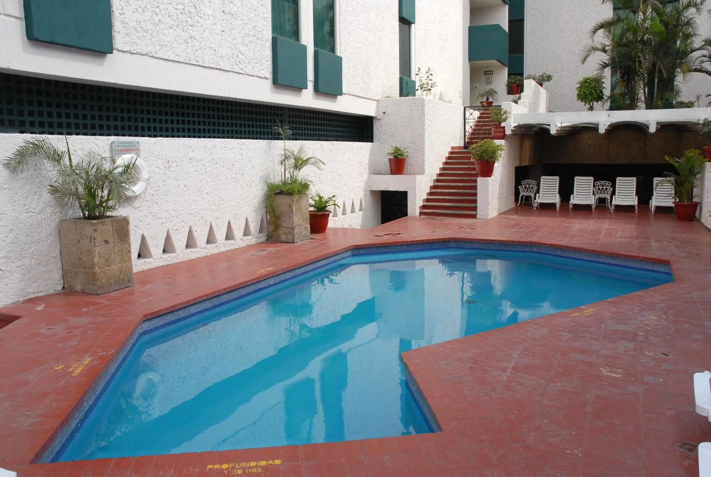 Swimming pool in Aranzazu Eco