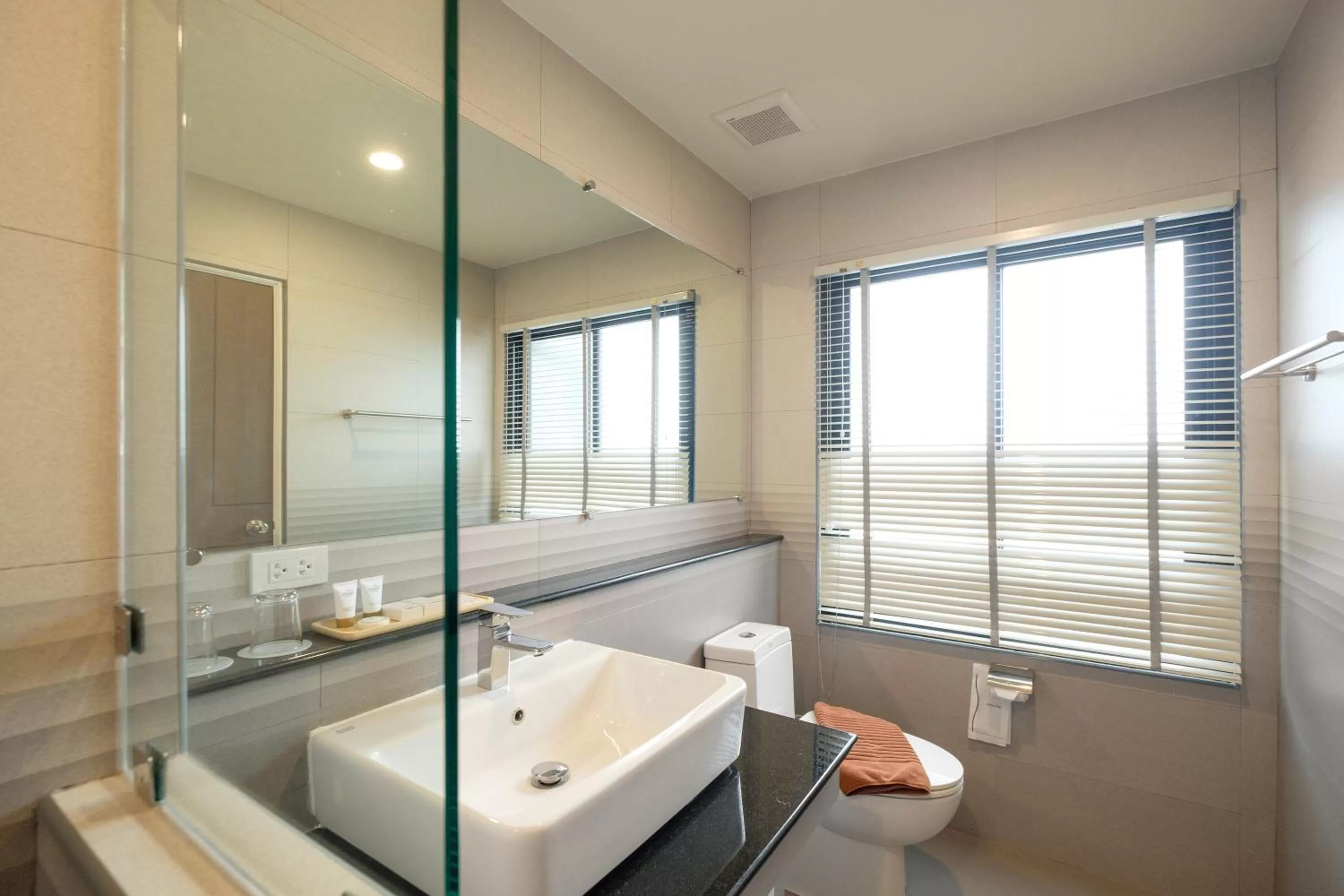 Bath, Bathroom in Monte Maesot hotel