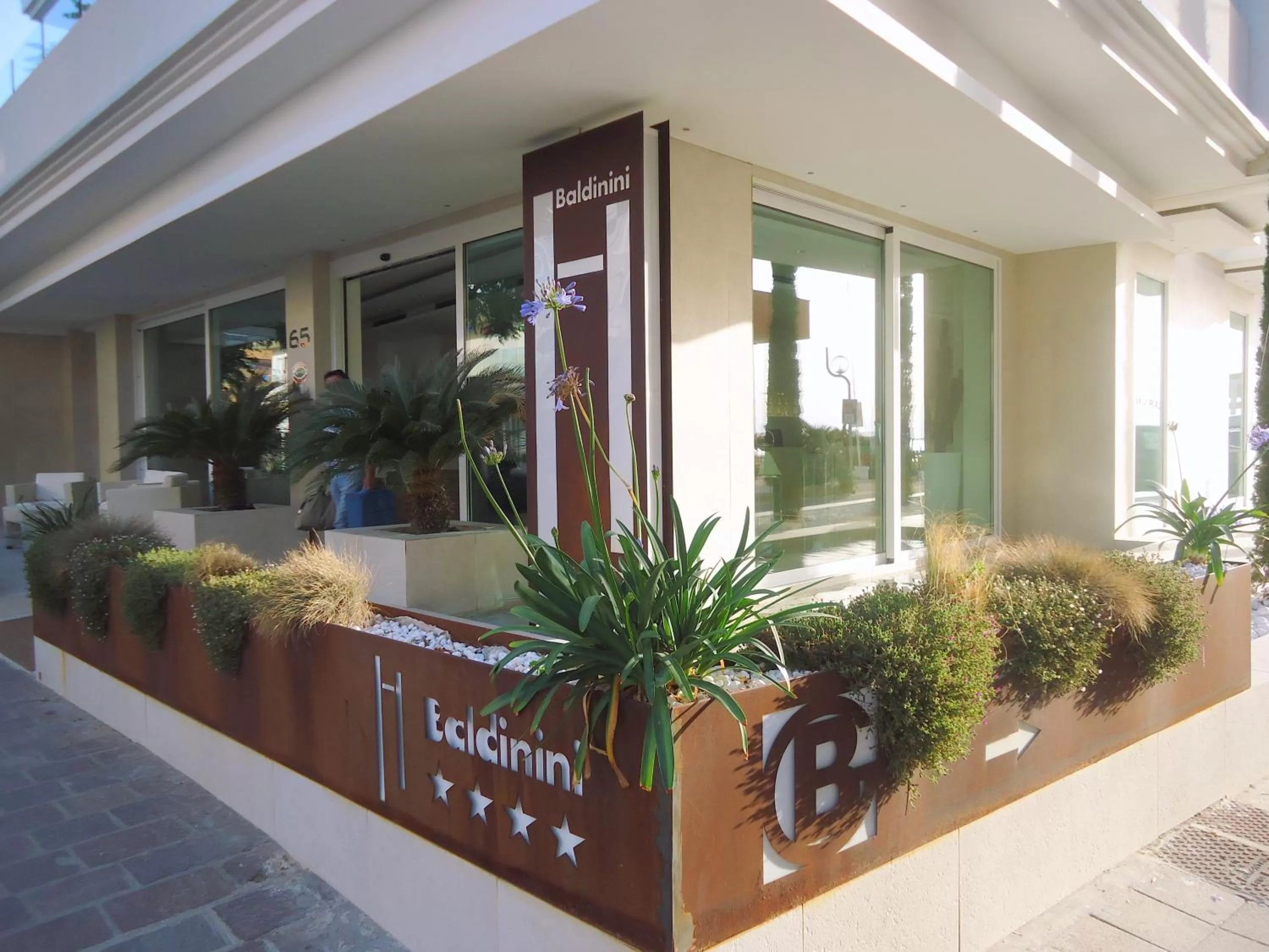 Facade/entrance in Baldinini Hotel