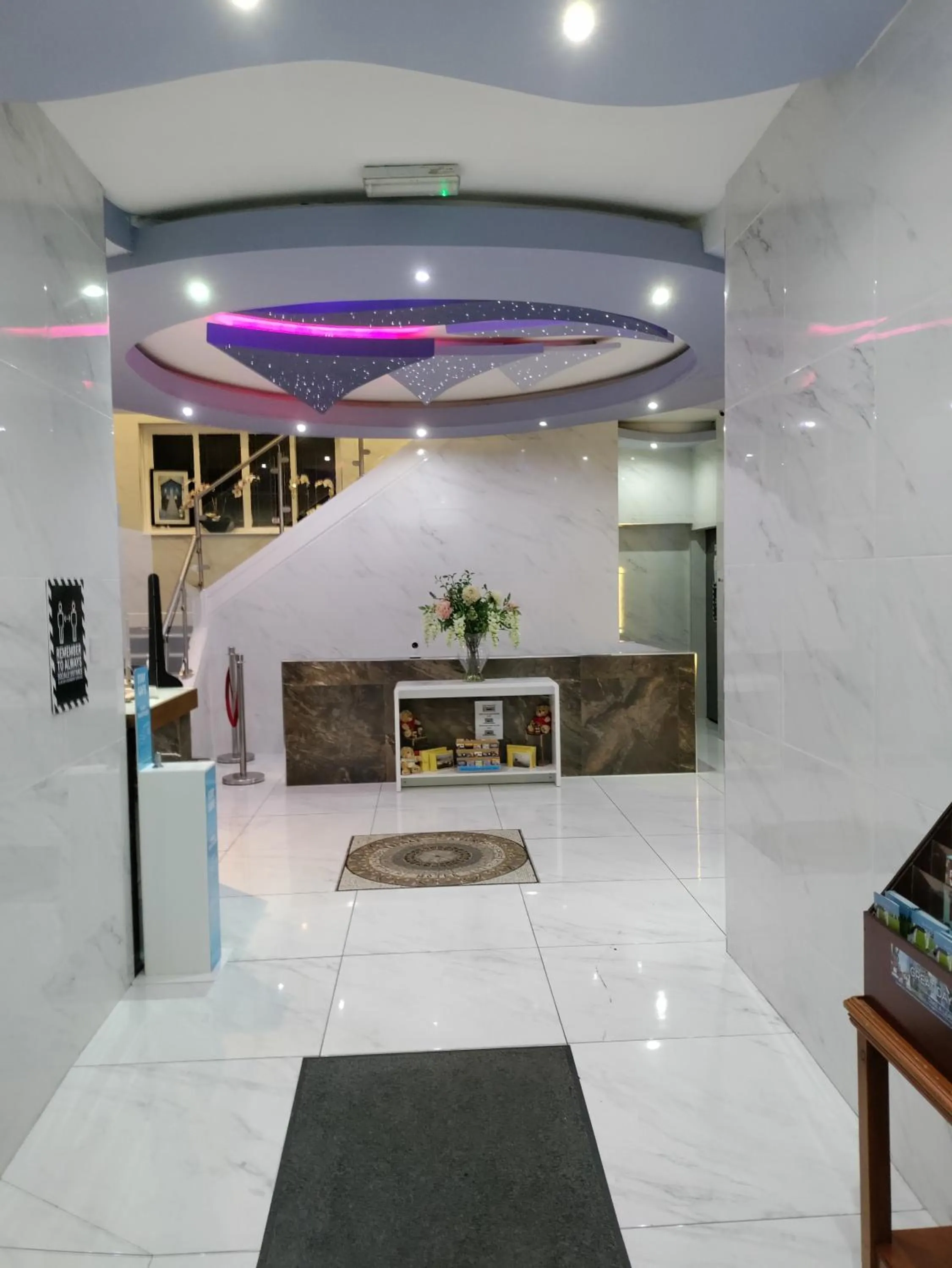 Lobby or reception in Torbay Court Hotel