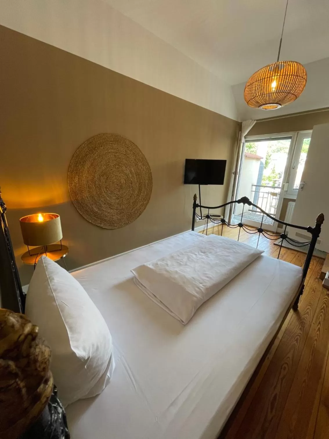 Bed in AUERSTEIN-Hotels auerstein & auerstein-mono