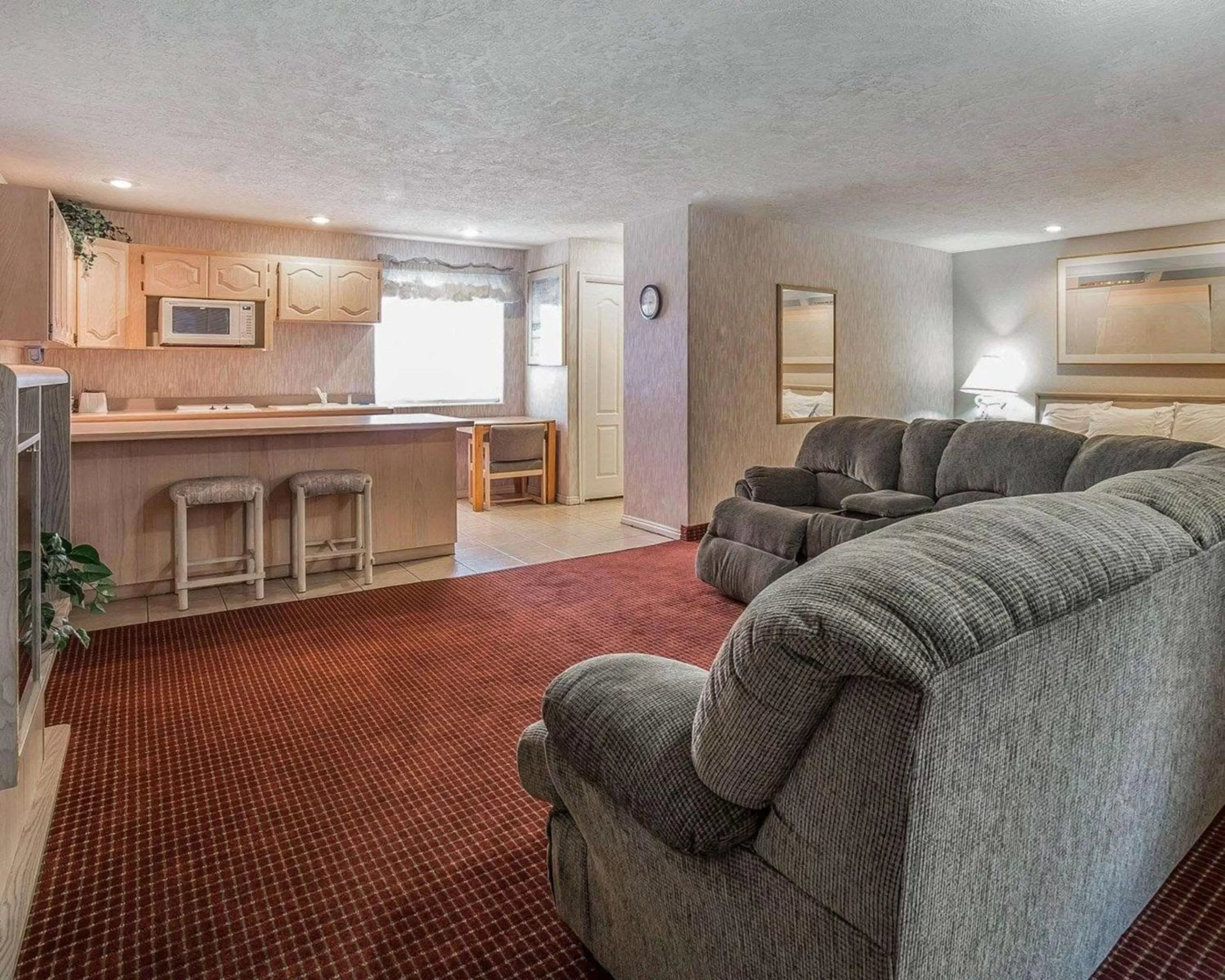 Photo of the whole room in Econo Lodge St George North - Near Pioneer Park