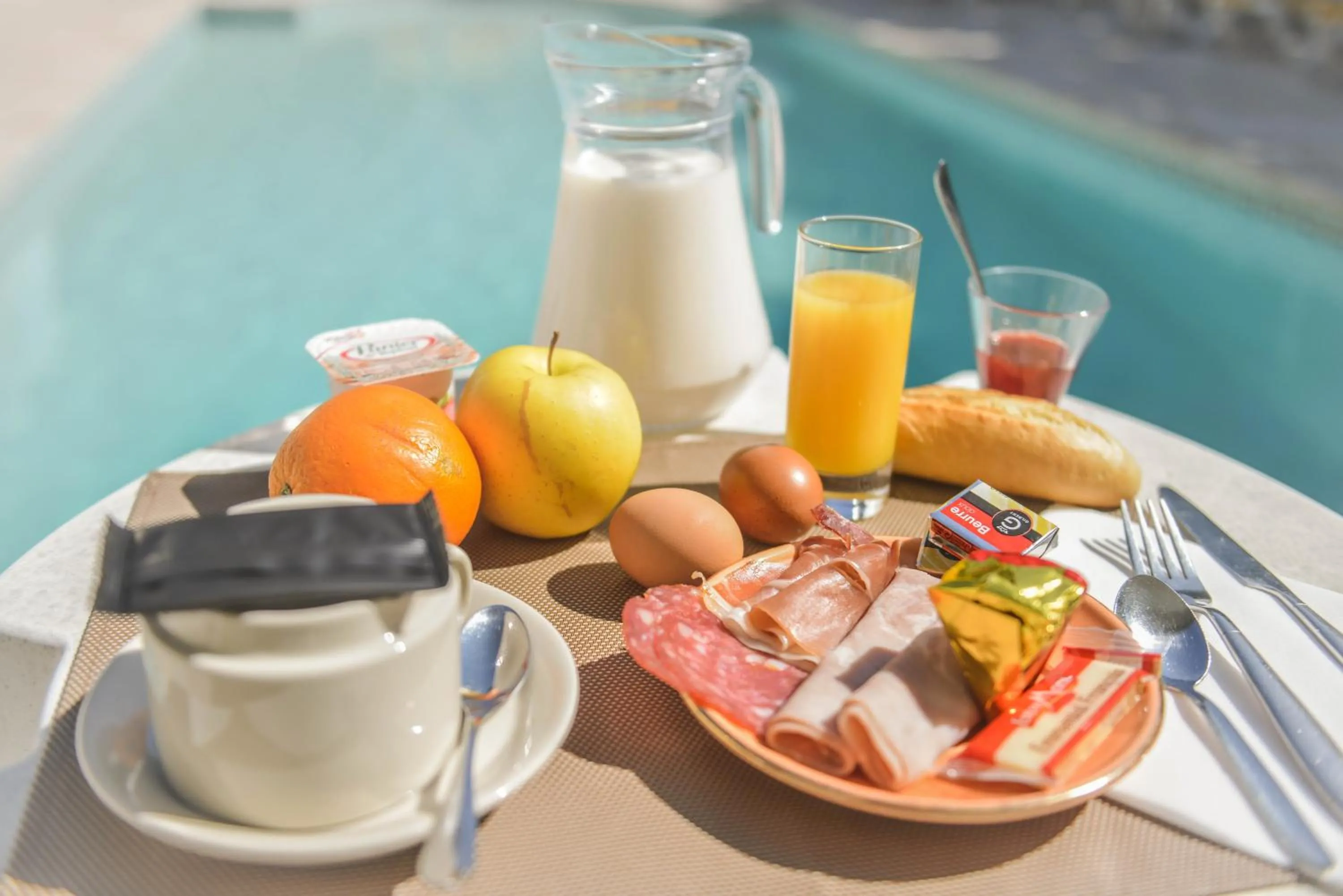 Food in Logis Hôtel Restaurant Résidence