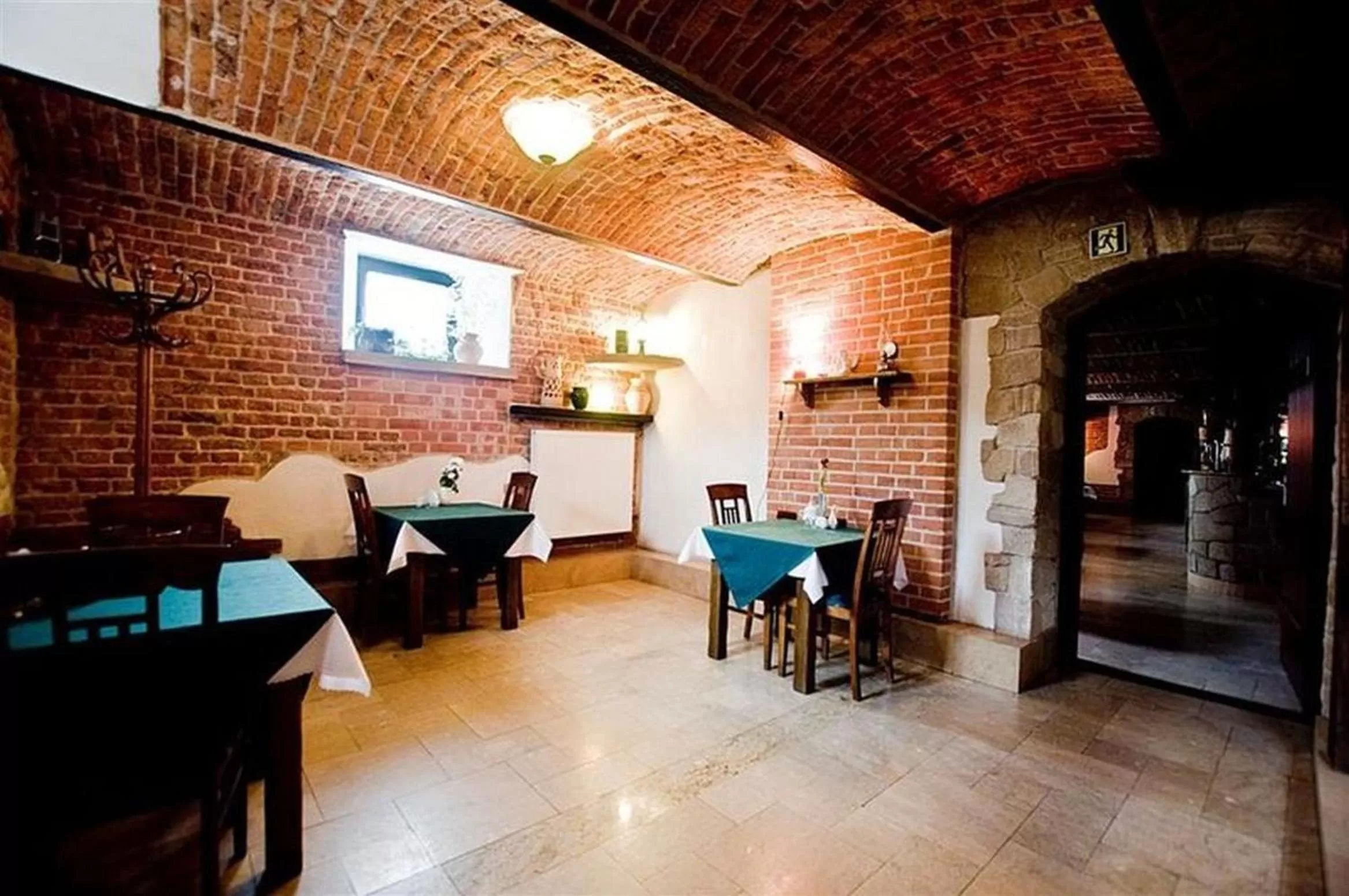 Restaurant/places to eat in Hotel Restauracja Pod Parowozem