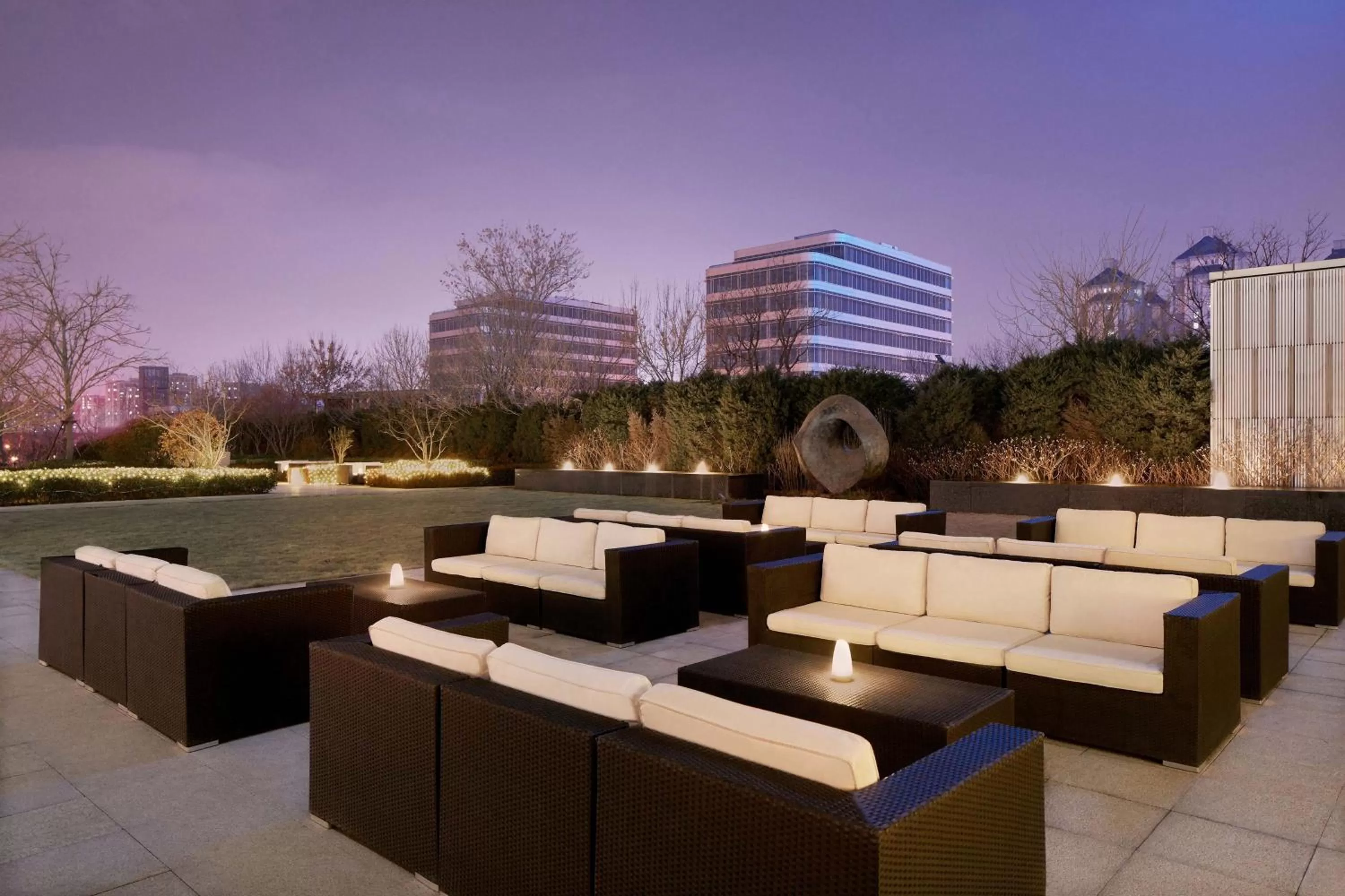 Lounge or bar in Sheraton Qingdao Licang Hotel