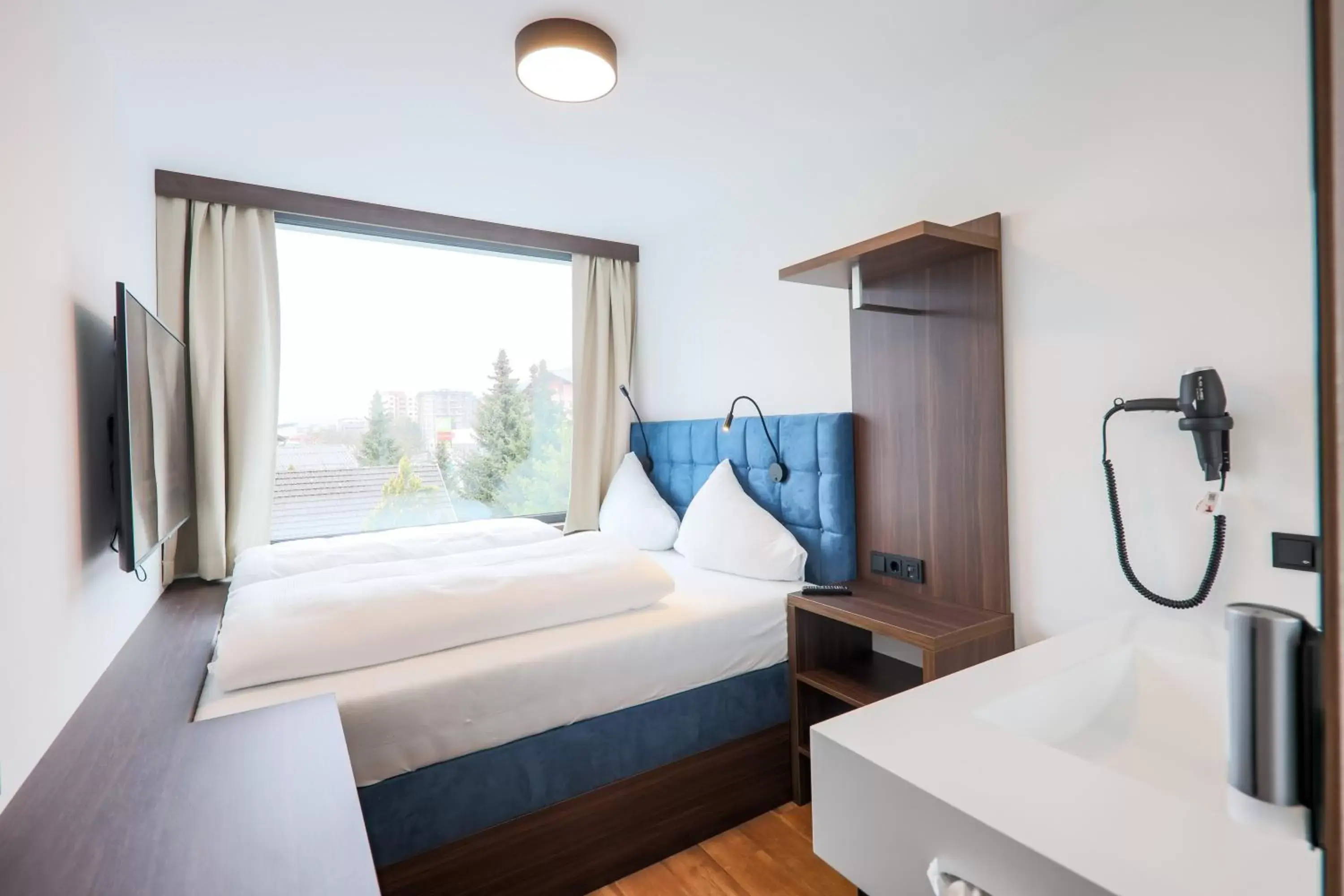 Business Double Room in On The Way 24 - Sauna & Golfsimulator inklusive Business Double Room in On The Way 24 - Sauna & Golfsimulator inklusive