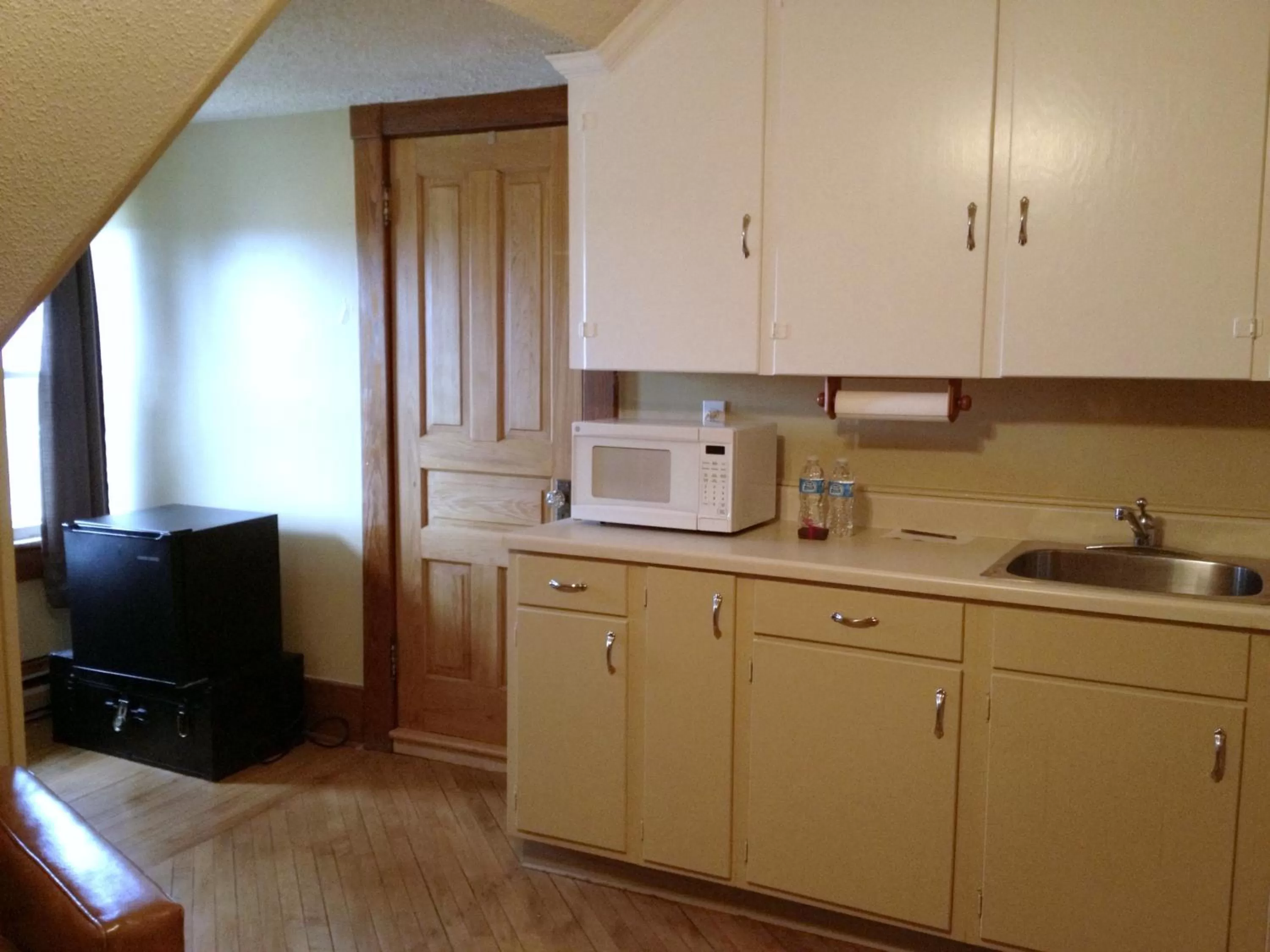 The Inn at Ragged Edge