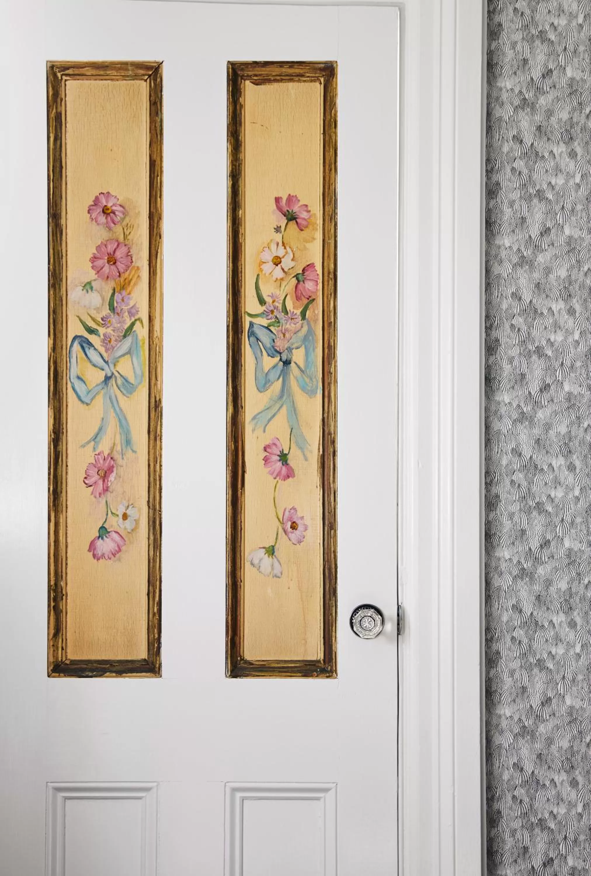 Decorative detail in The Cliffside Inn