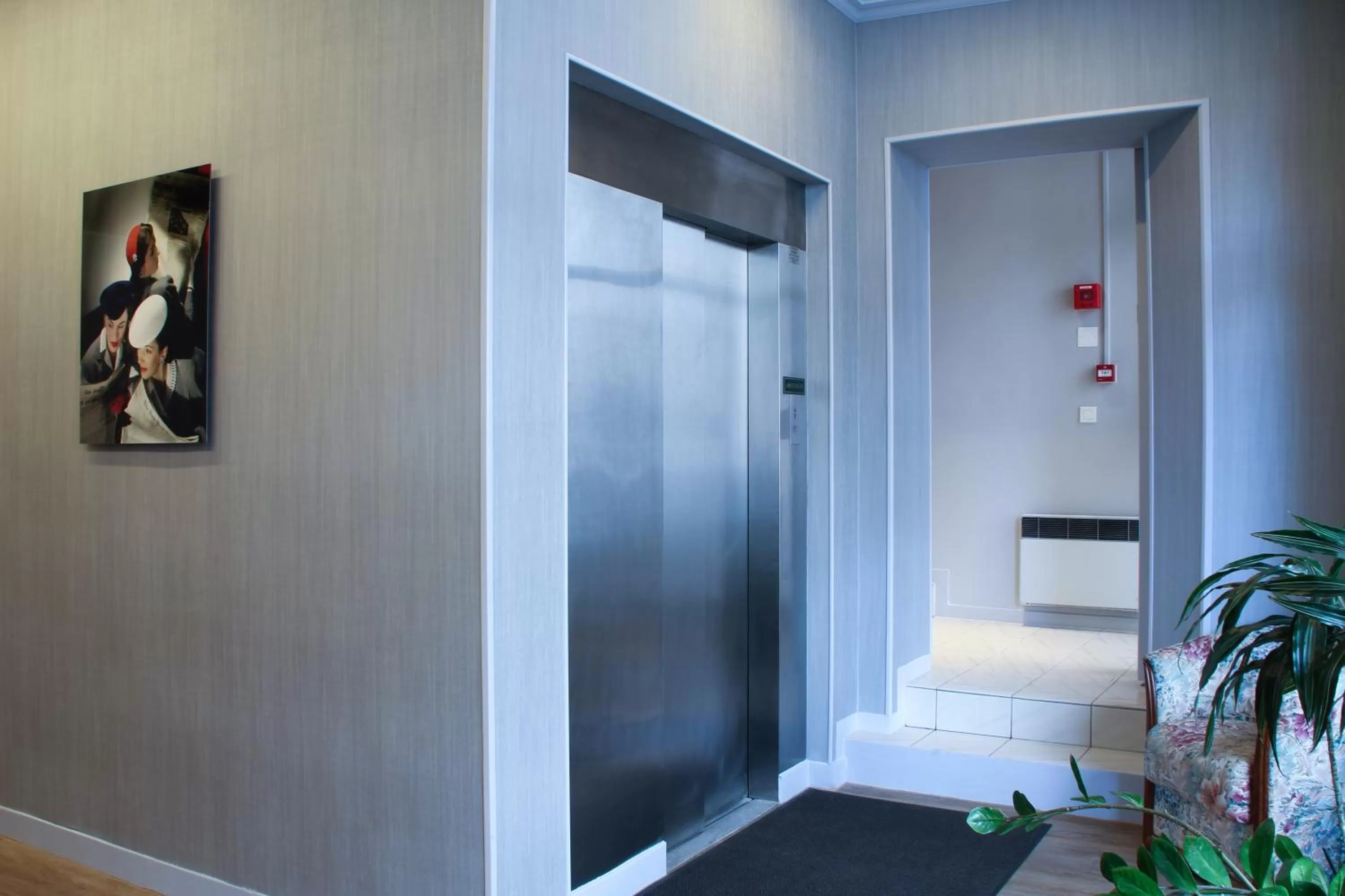 Lobby or reception in Hôtel De France