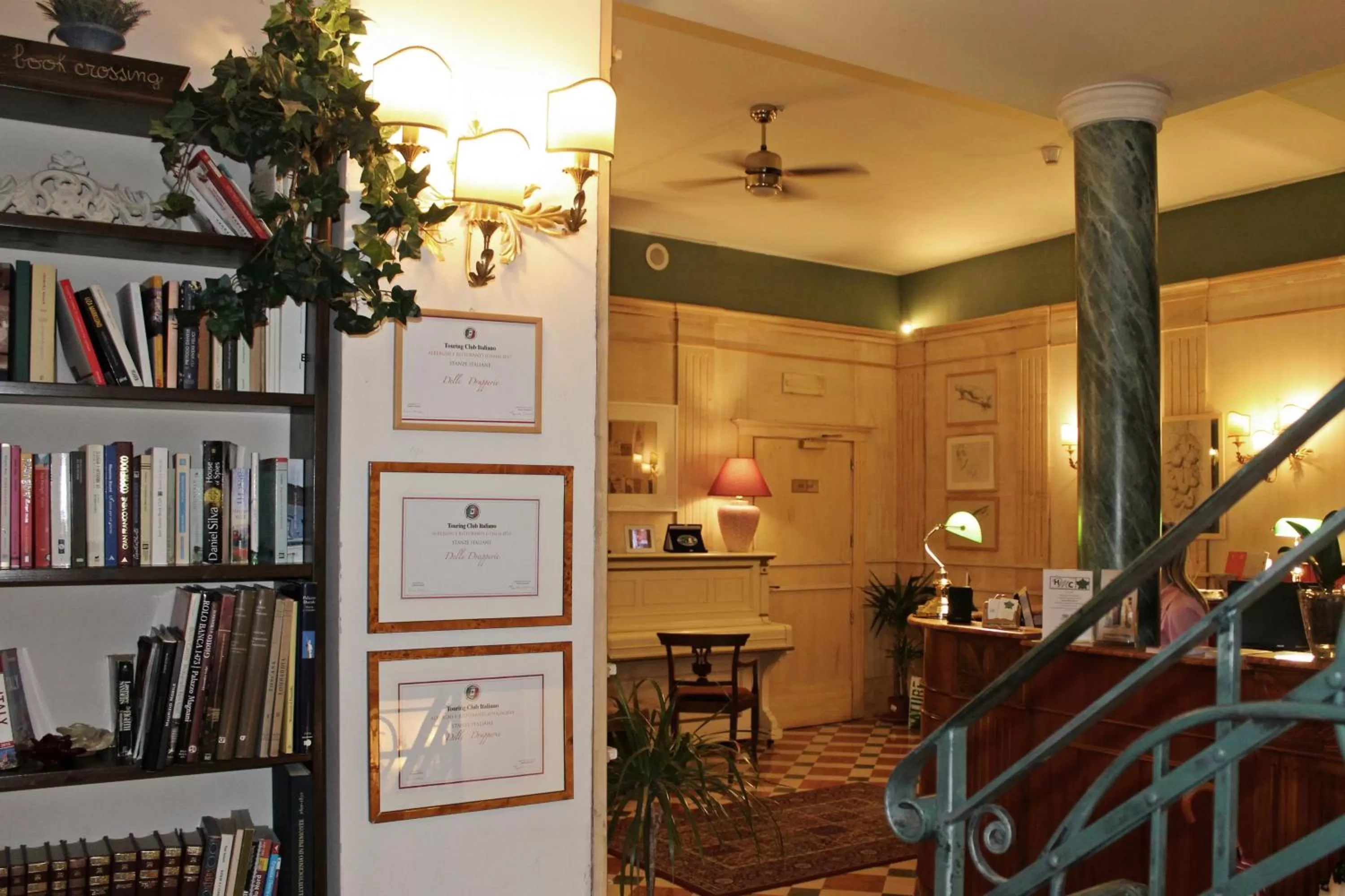 Library in Albergo delle Drapperie