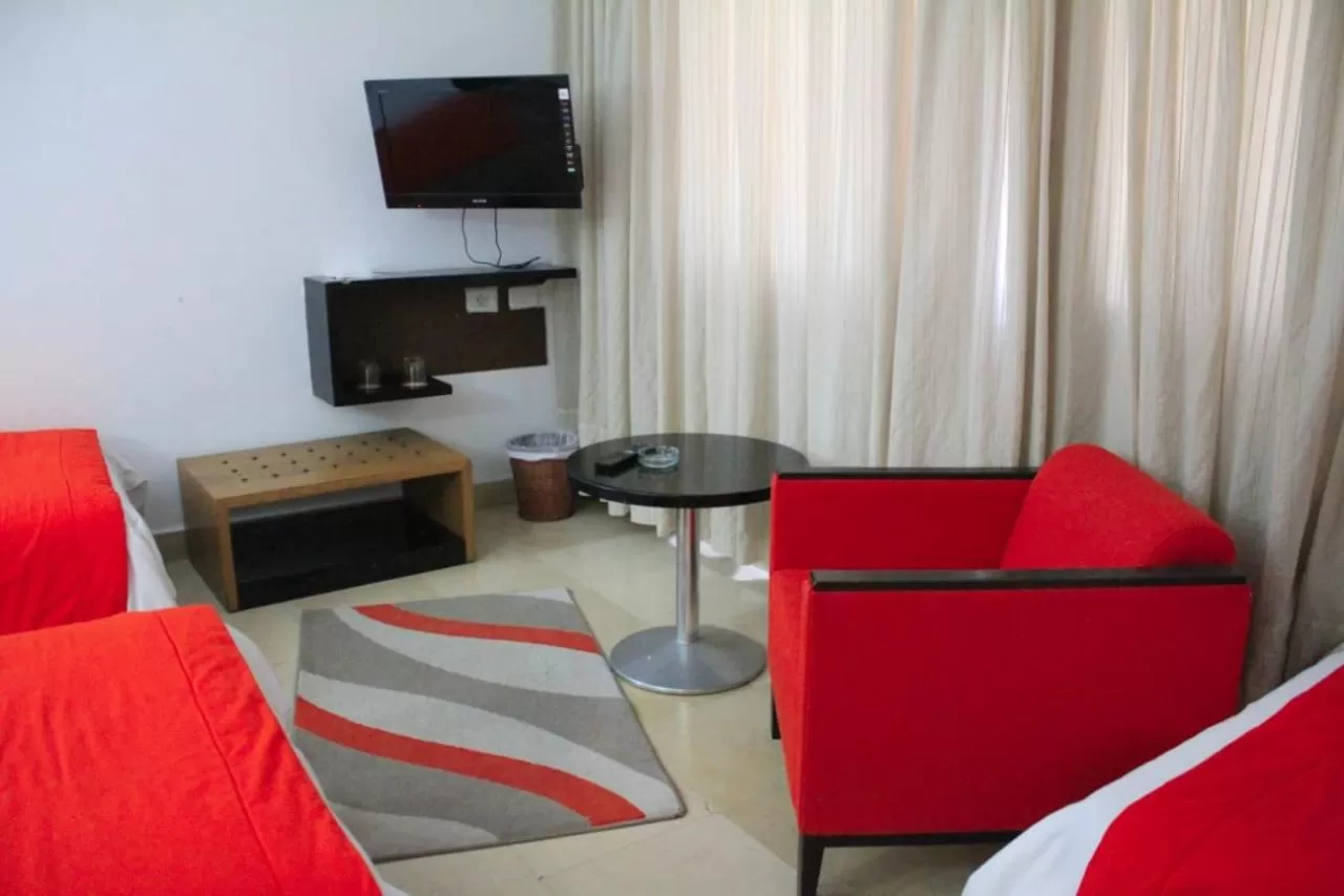 TV and multimedia in hôtel LE PACHA