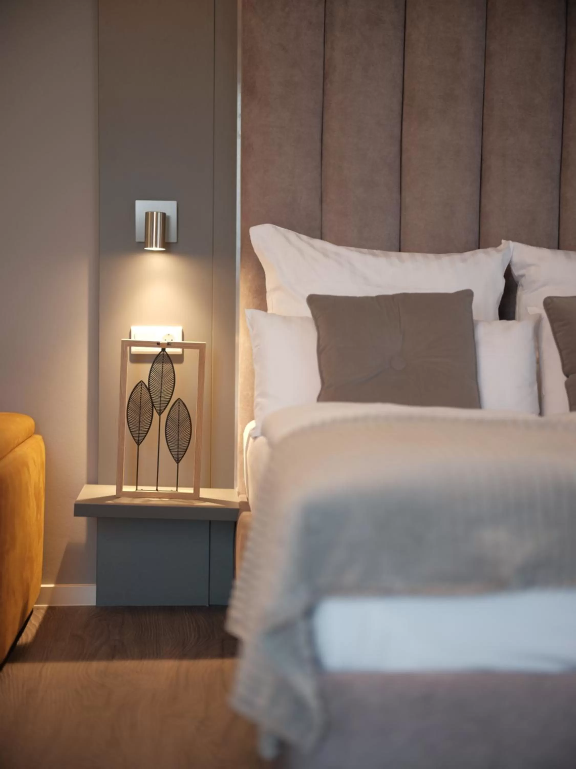 Bed in THE ROOMS - Hotel & House