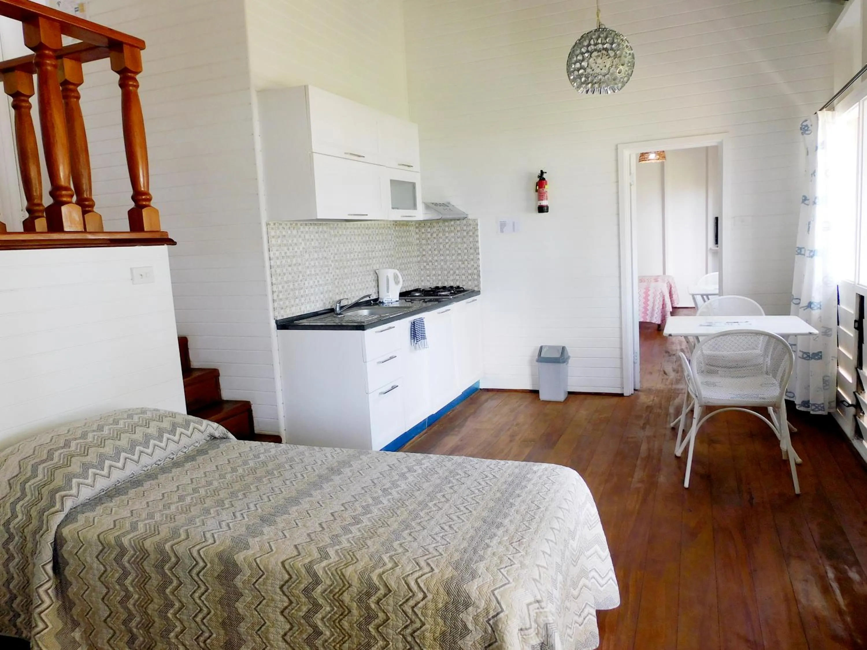 Coffee/tea facilities, Bed in The Crow's Nest Resort Fiji