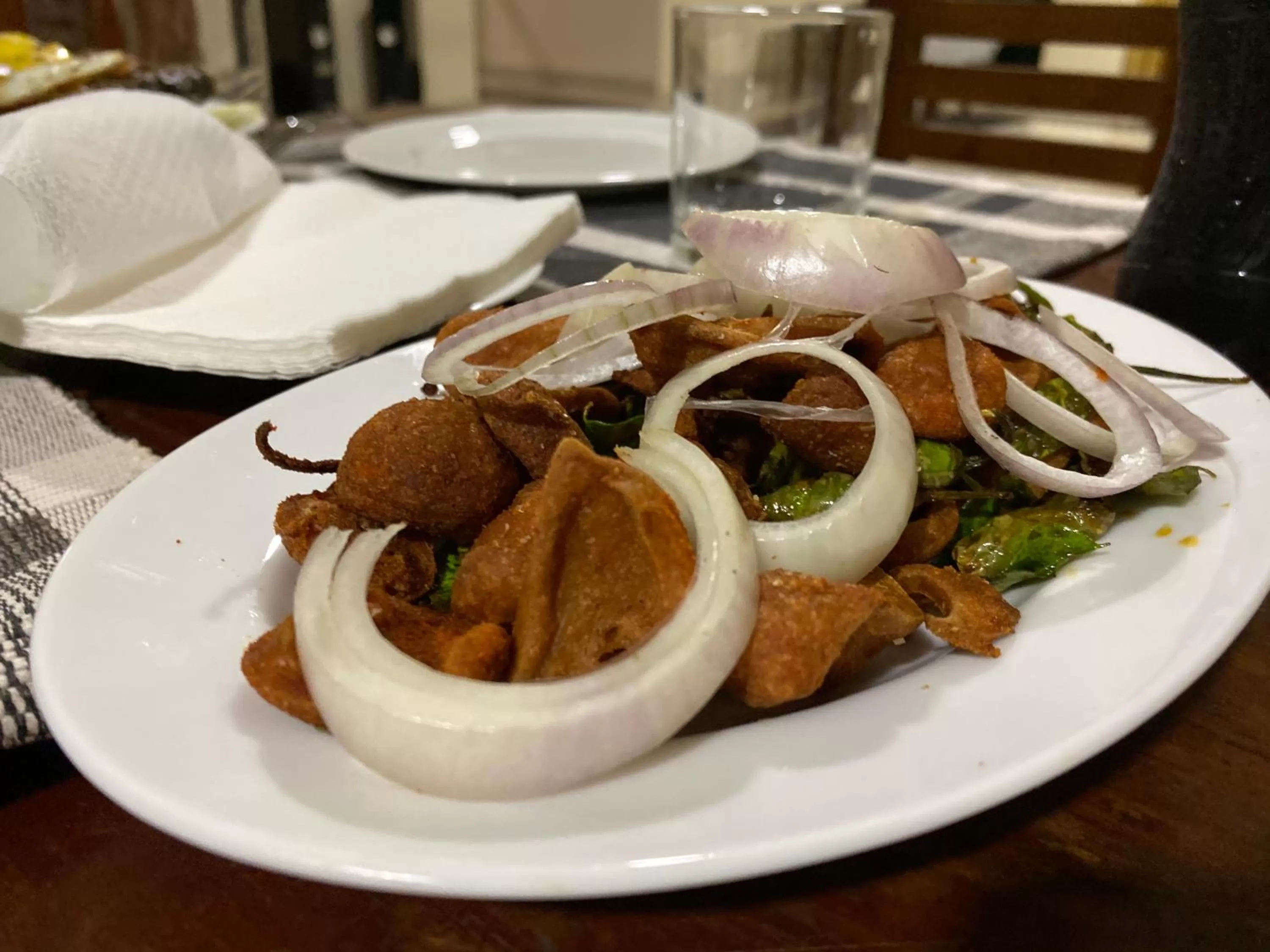 Restaurant/places to eat in Yal's Town Inn