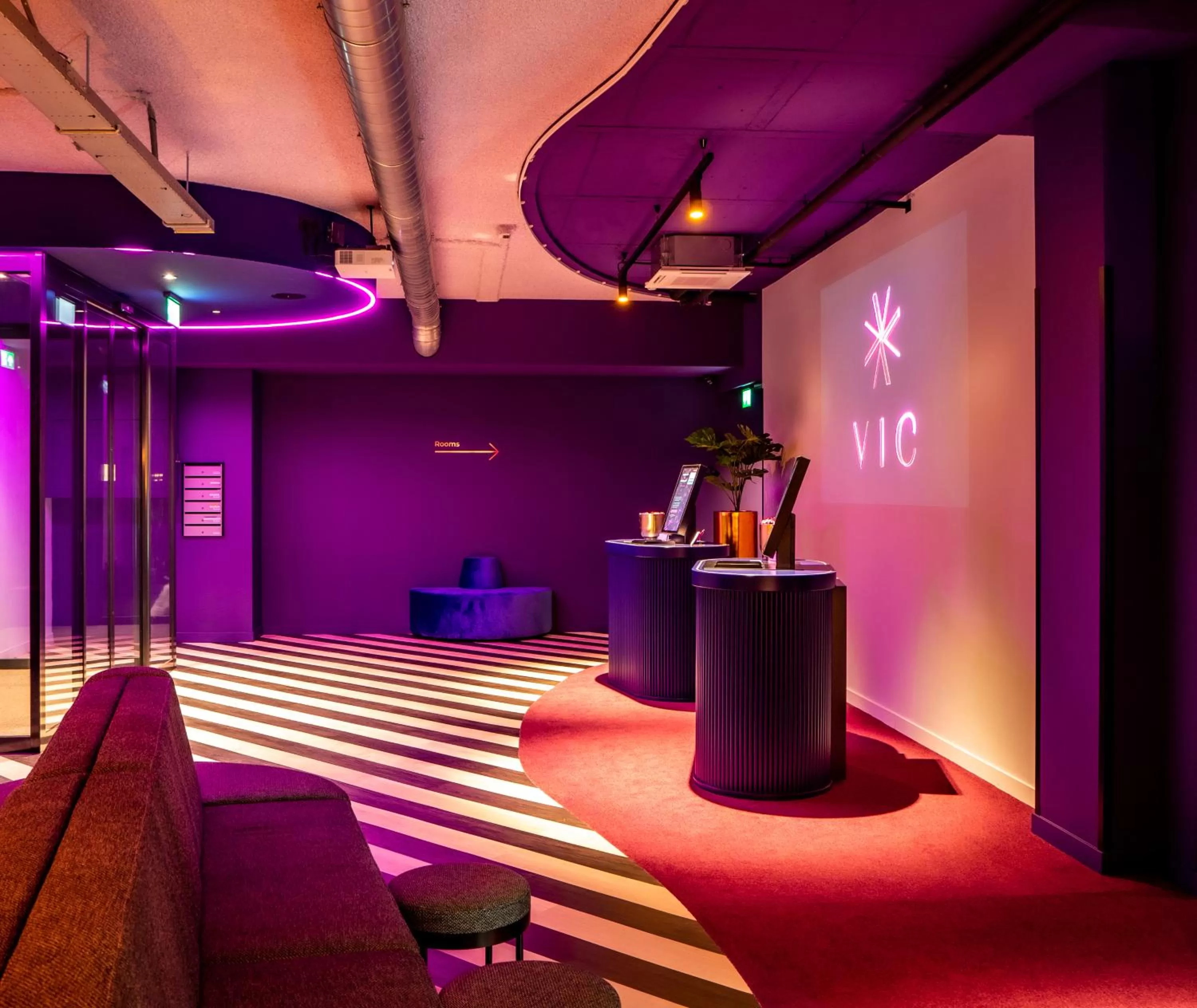 Lobby or reception in Hotel VIC