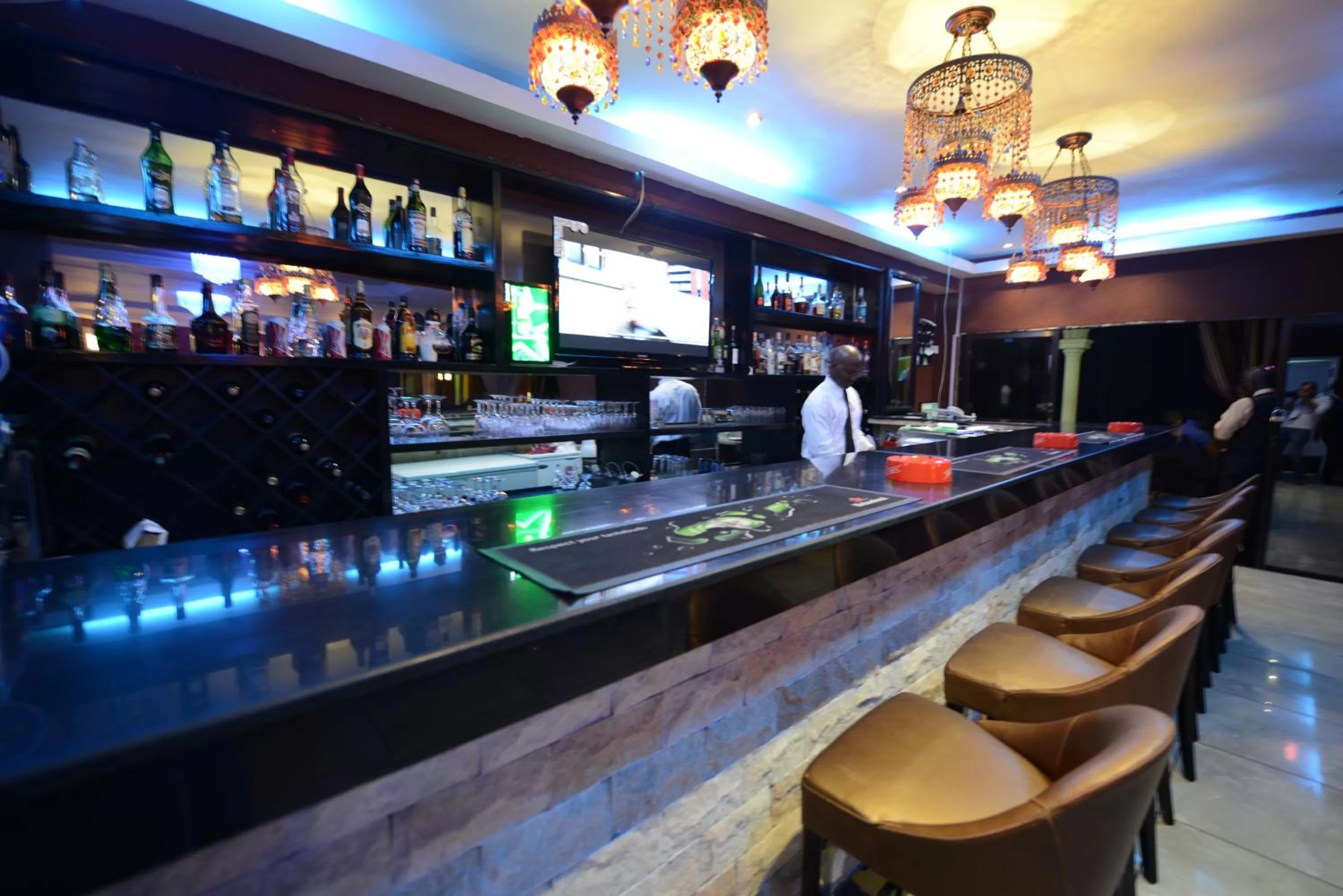 Lounge or bar in The Country Lodge Hotel