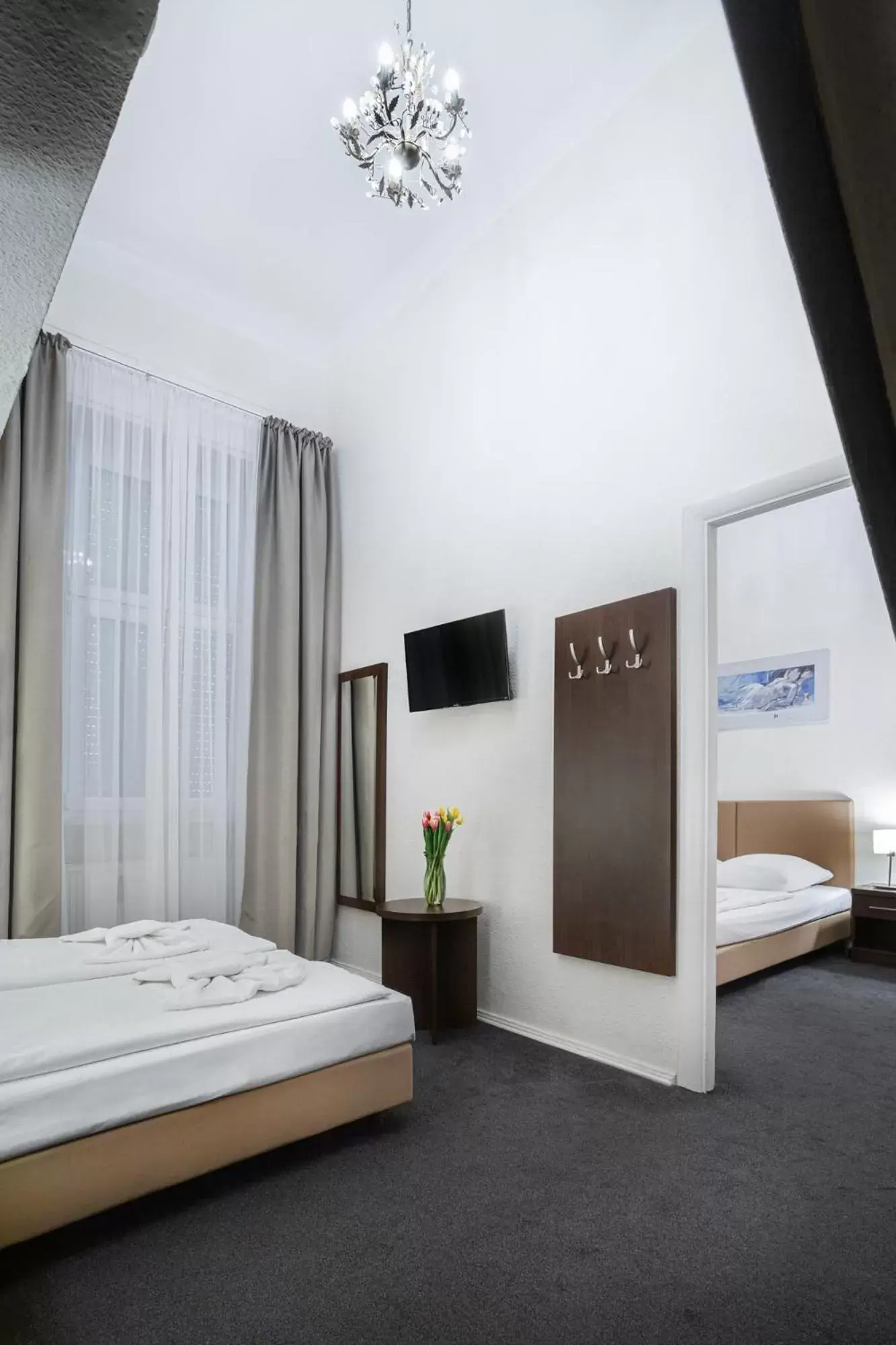 Three-Bedroom Apartment in Hotel BELLEVUE am Kurfürstendamm Three-Bedroom Apartment in Hotel BELLEVUE am Kurfürstendamm