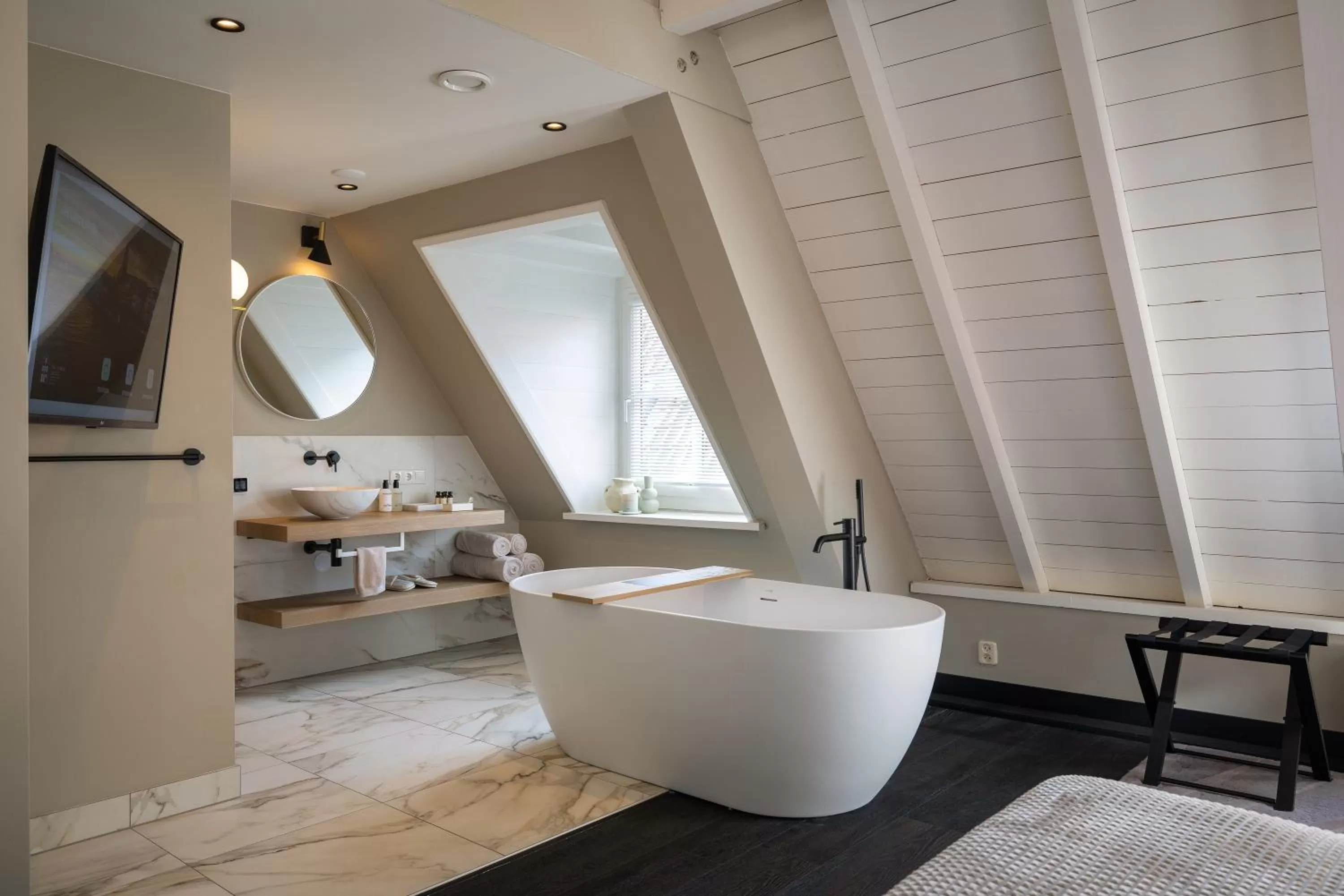 Bathroom in The Lemon Suites