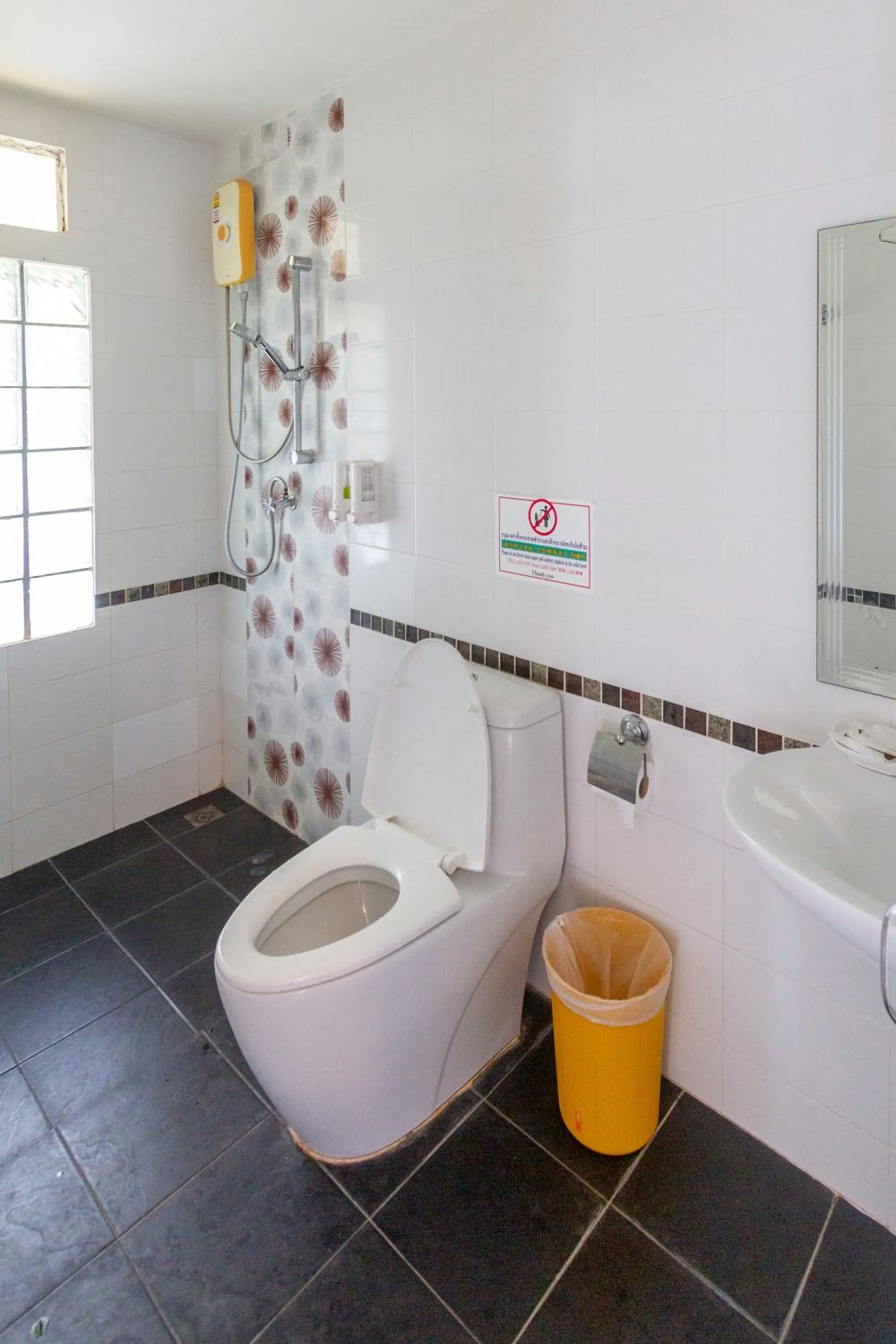 Toilet in Lanta Lapaya Resort